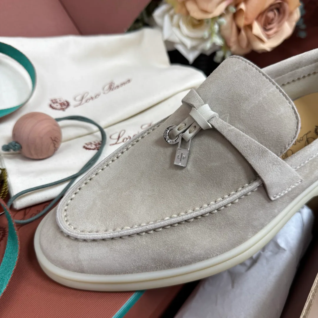 Women's Loafers And Moccasins LORO PIANA 17780258