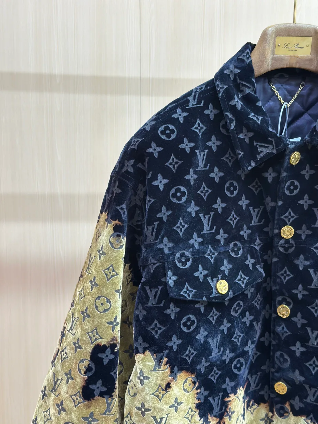 Куртки И Пуховики Мужские Louis Vuitton 18599307