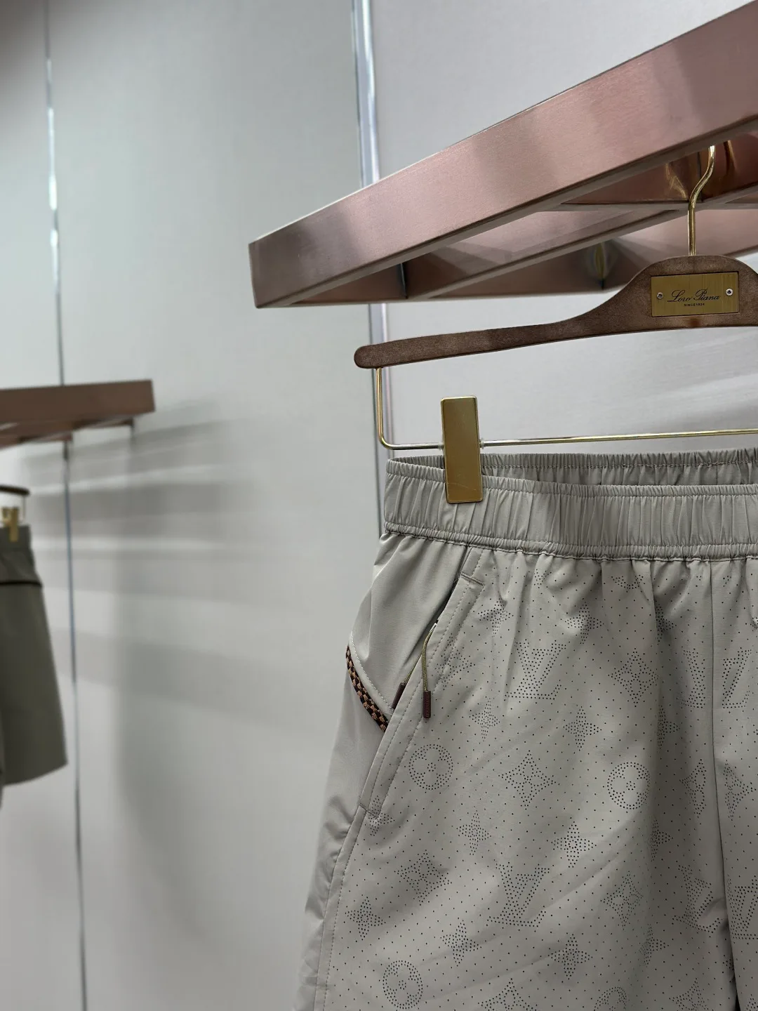 Men's Shorts LOUIS VUITTON 17361733