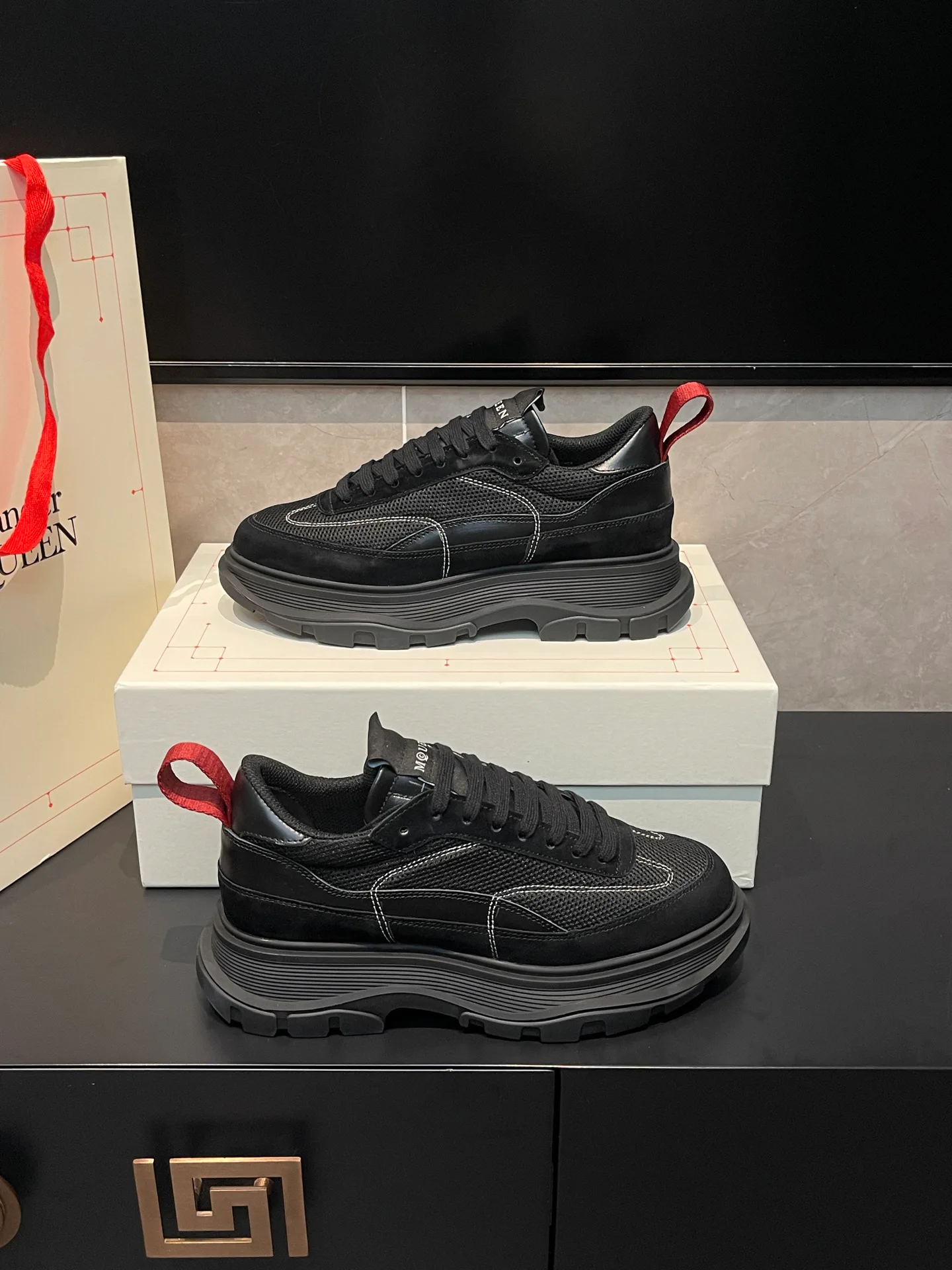 Women's Sneakers ALEXANDER MCQUEEN 18363947