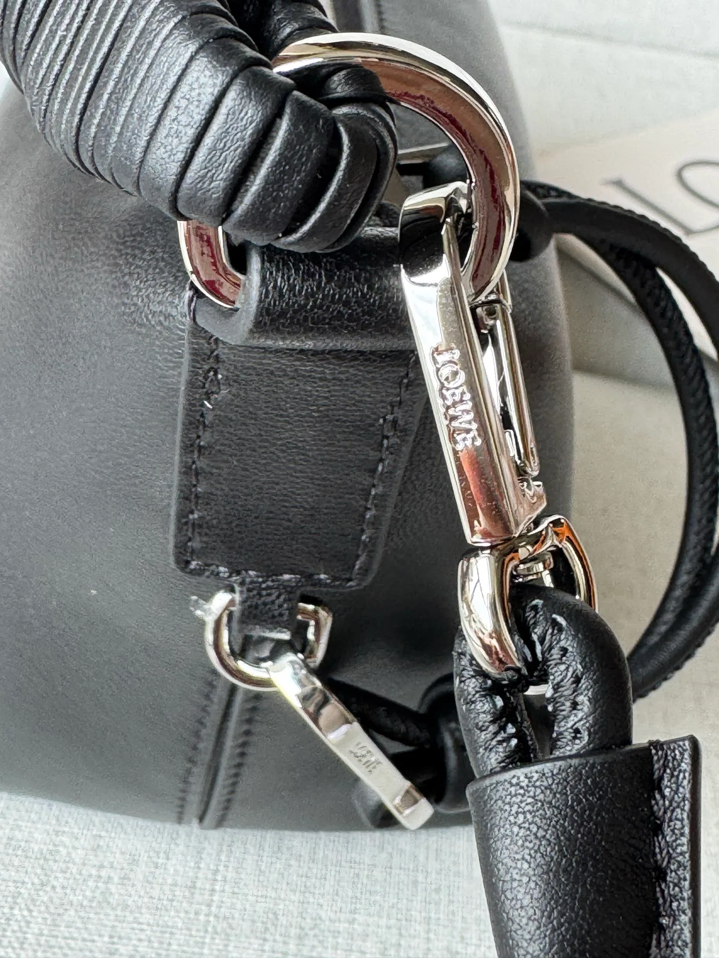 Women's Classic Handbags LOEWE 17722819