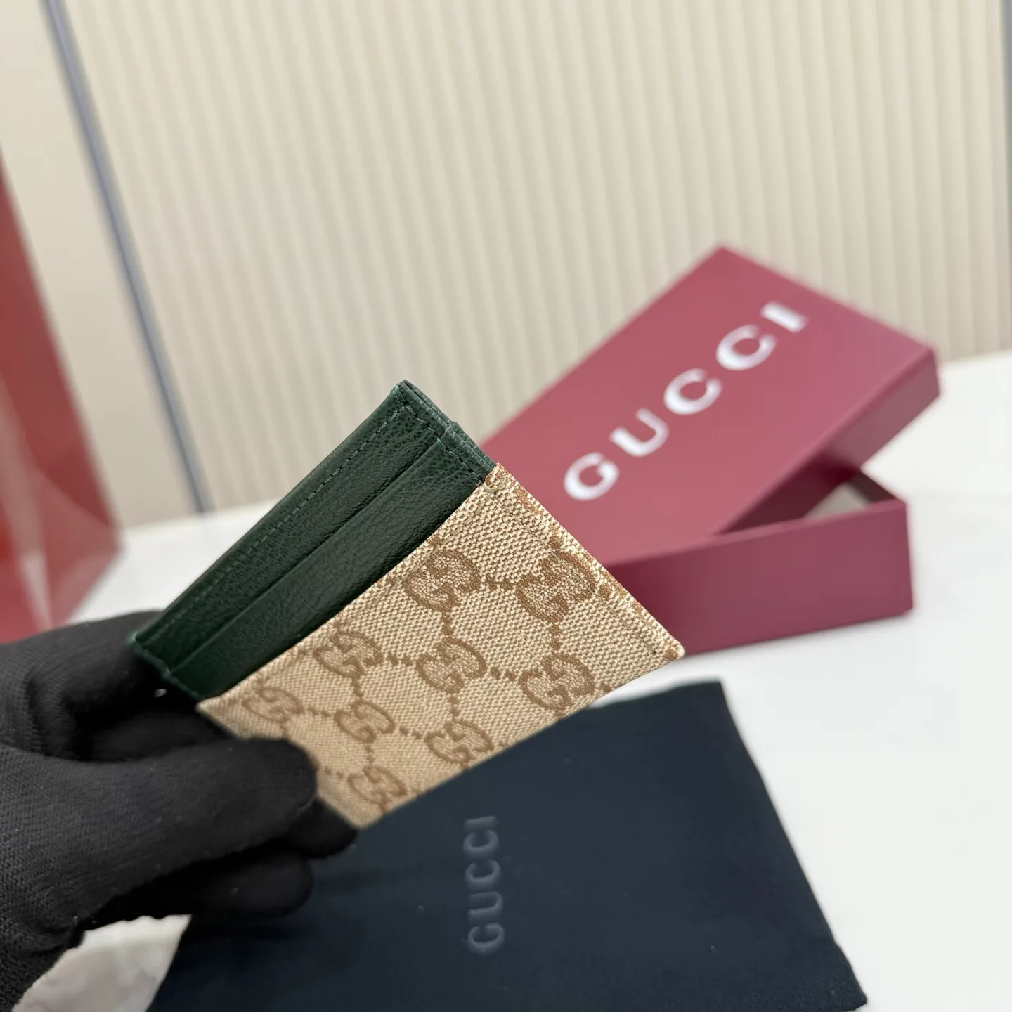 Women's Clutches GUCCI 17948286