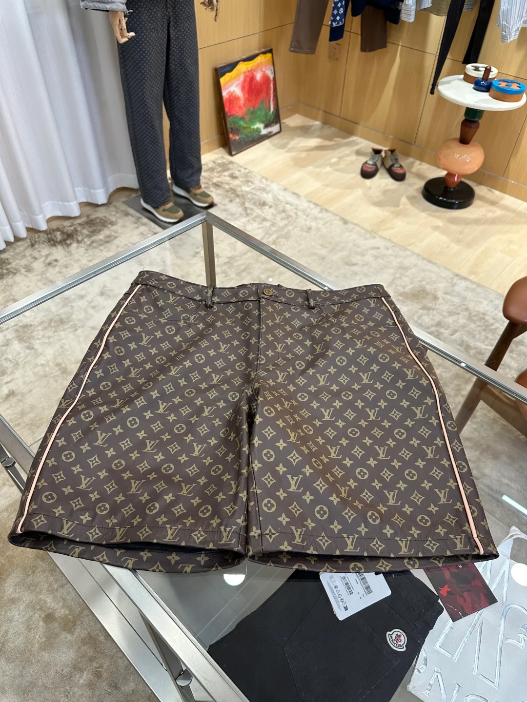 Men's Shorts LOUIS VUITTON 18153368