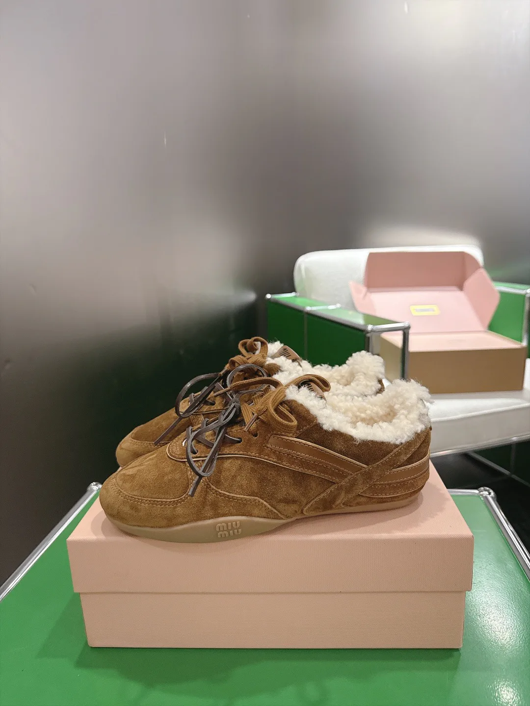 Кроссовки Женские Miu Miu 18677750