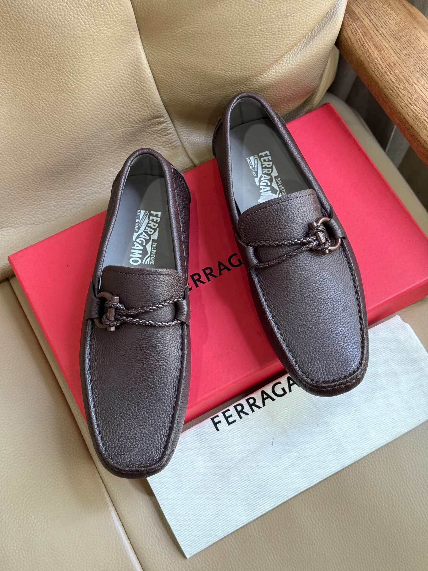 Men's Loafers And Dress Shoes SALVATORE FERRAGAMO 18117107