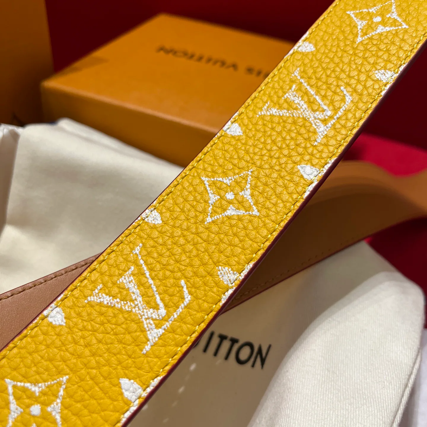 Belts LOUIS VUITTON 17645328