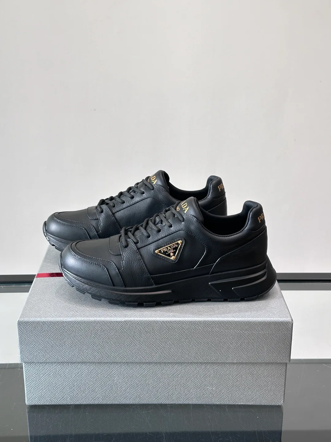 Women's Sneakers PRADA 18102657