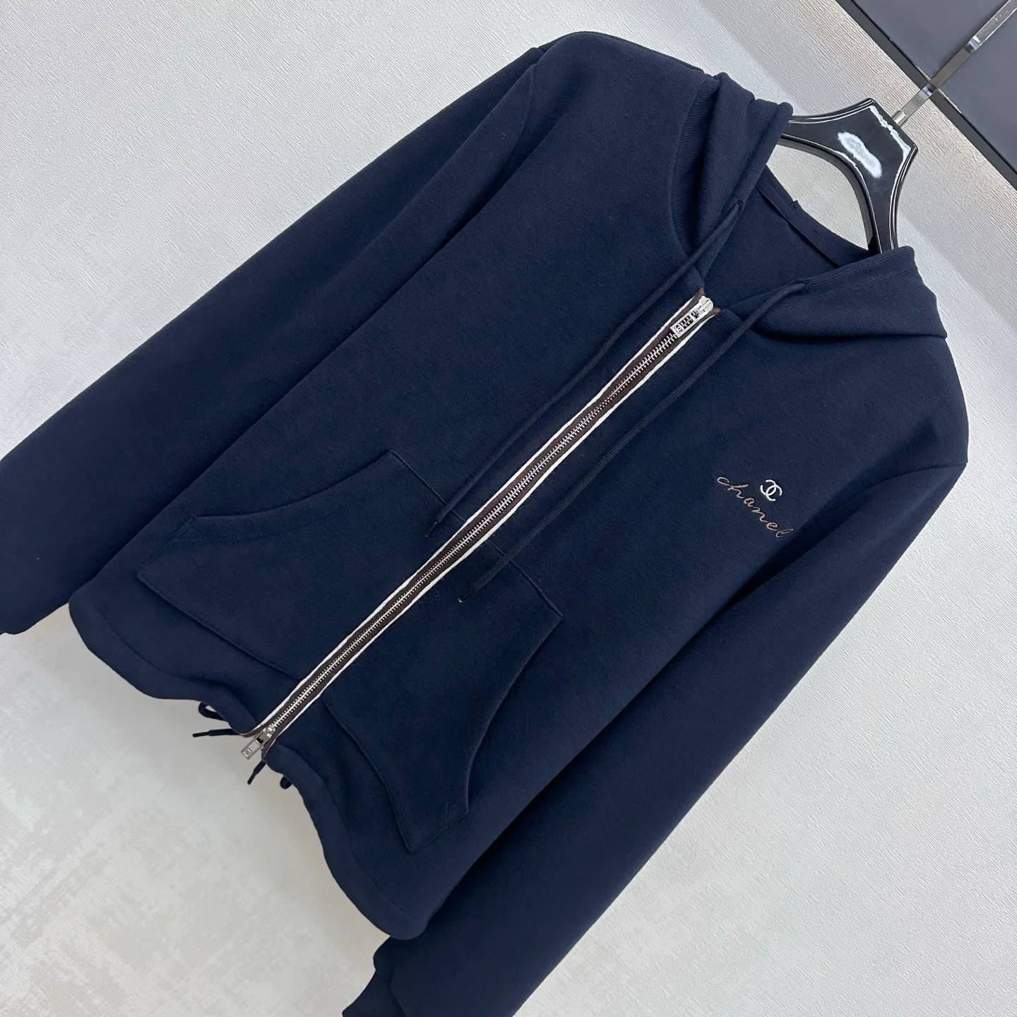 Women's Sweatshirts And Hoodies CHANEL 18023412