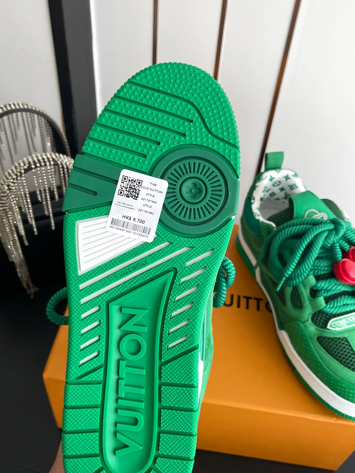 Men's Sneakers LOUIS VUITTON 17554385