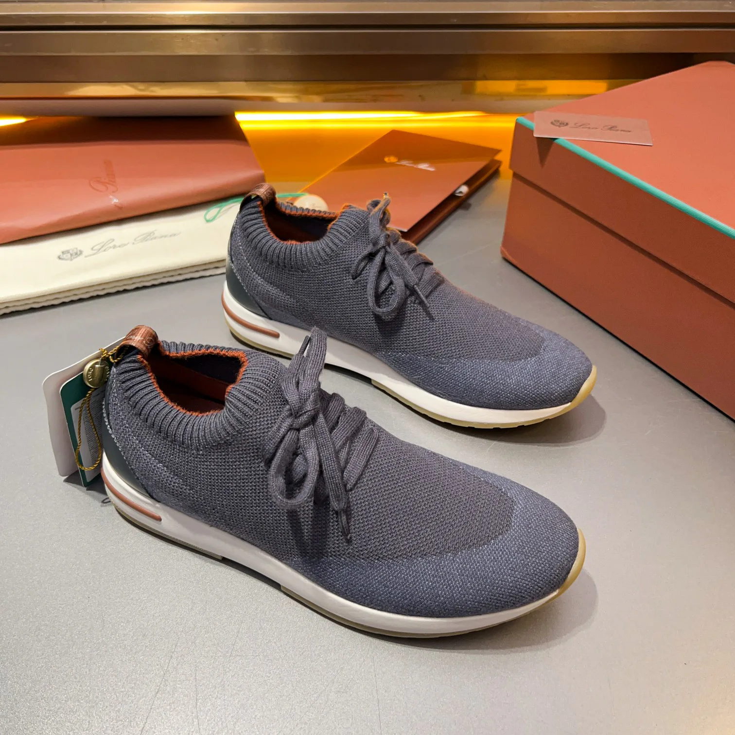 Men's Sneakers LORO PIANA 18250766