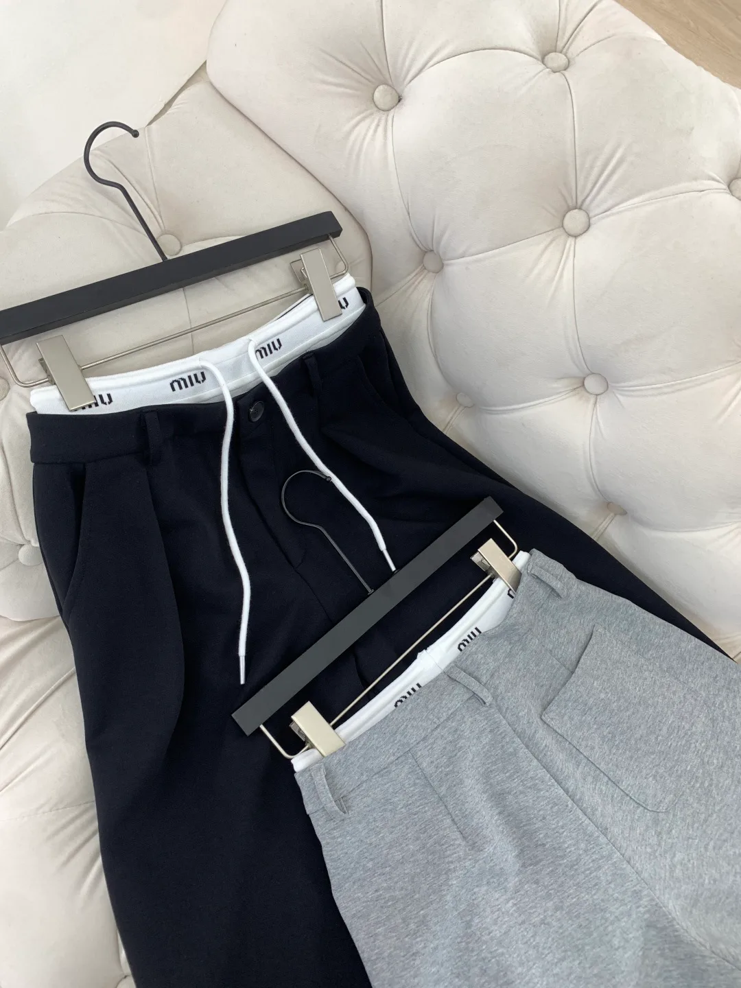 Women's Trousers MIU MIU 18199265
