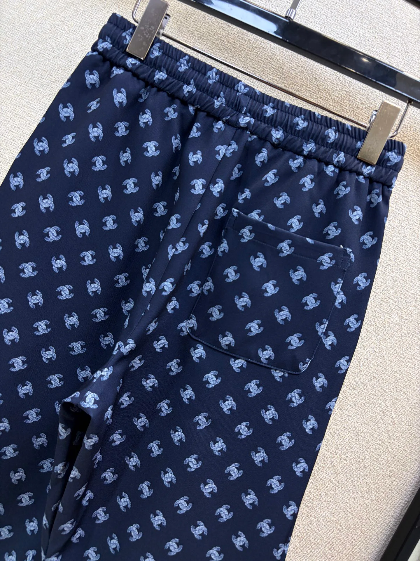 Women's Trousers CHANEL 18408103