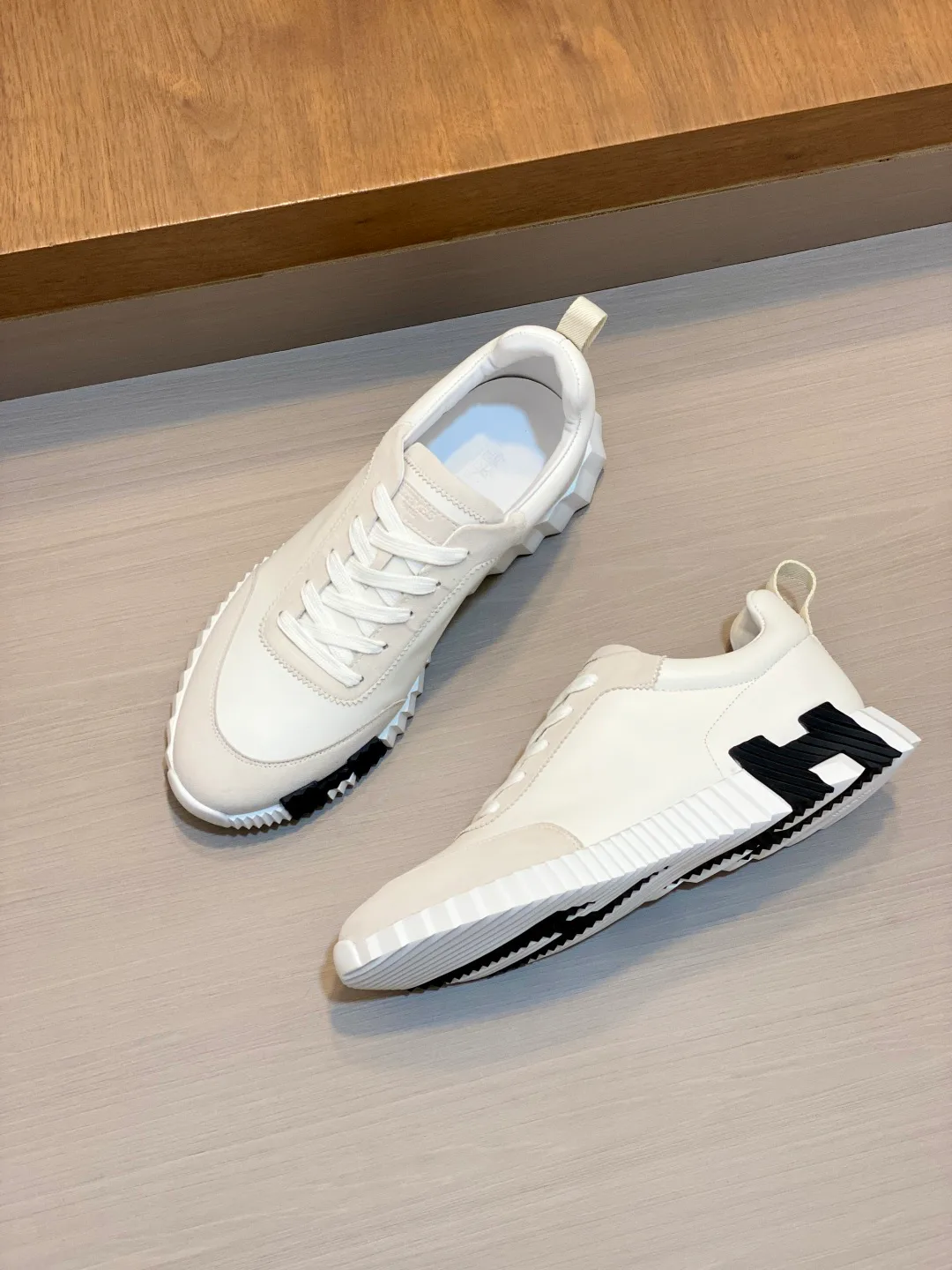 Men's Sneakers HERMES 18078872