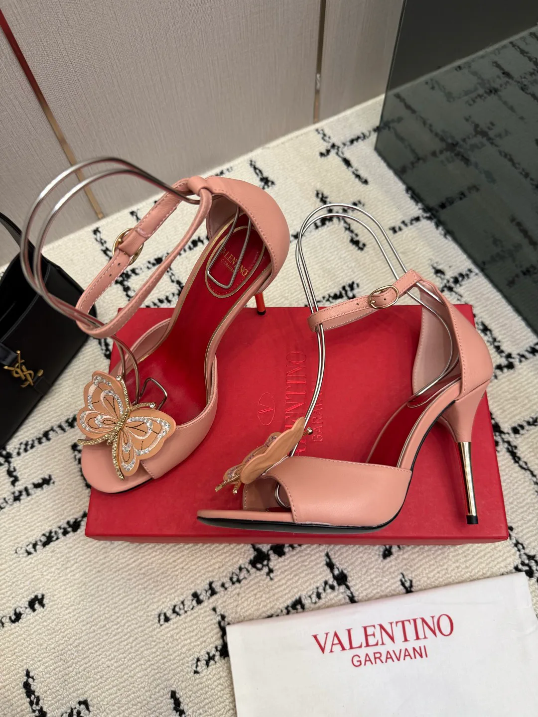 Women's Open-Toe Sandals VALENTINO 18049036