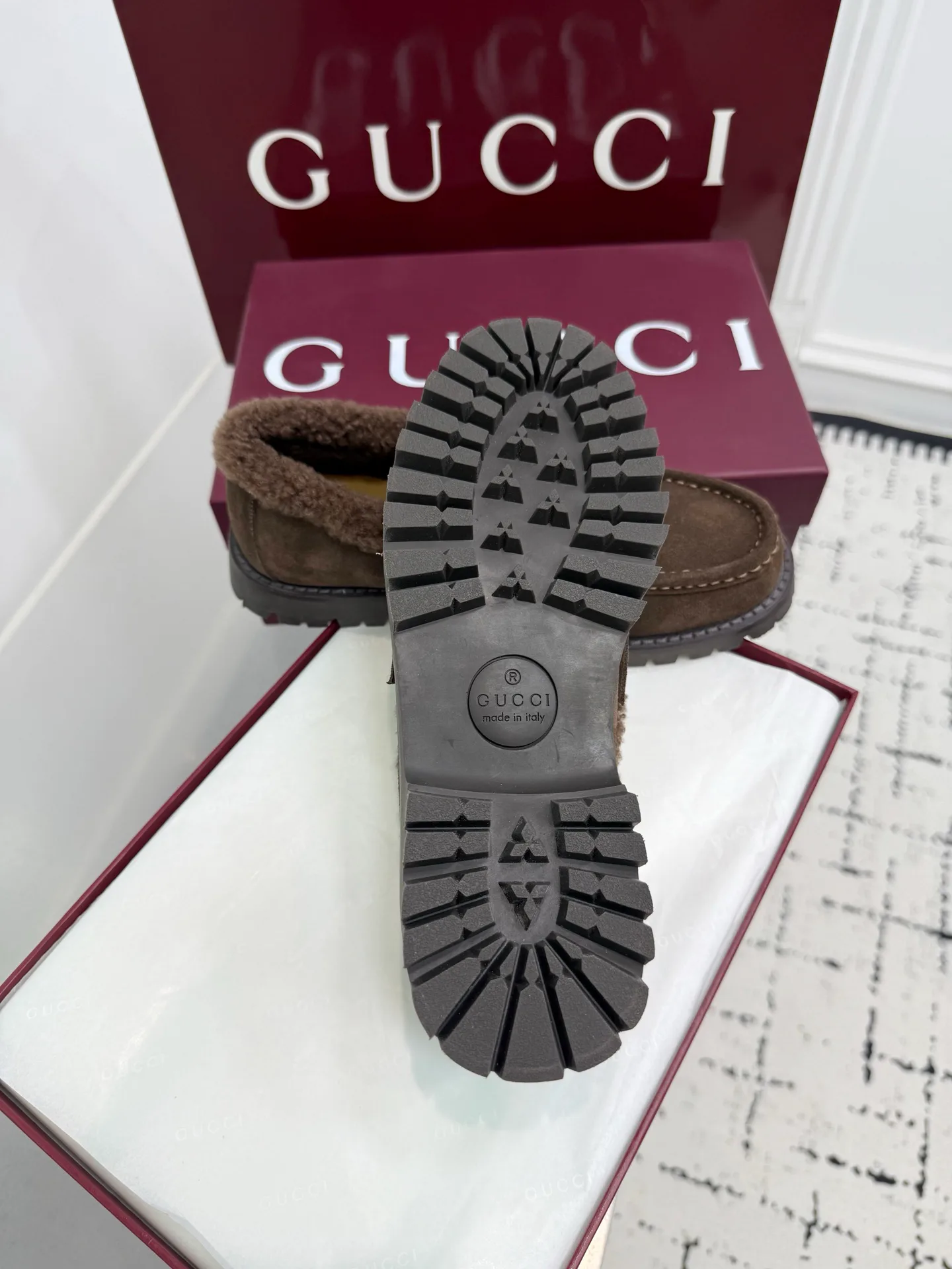 Women's Loafers And Moccasins GUCCI 18393490