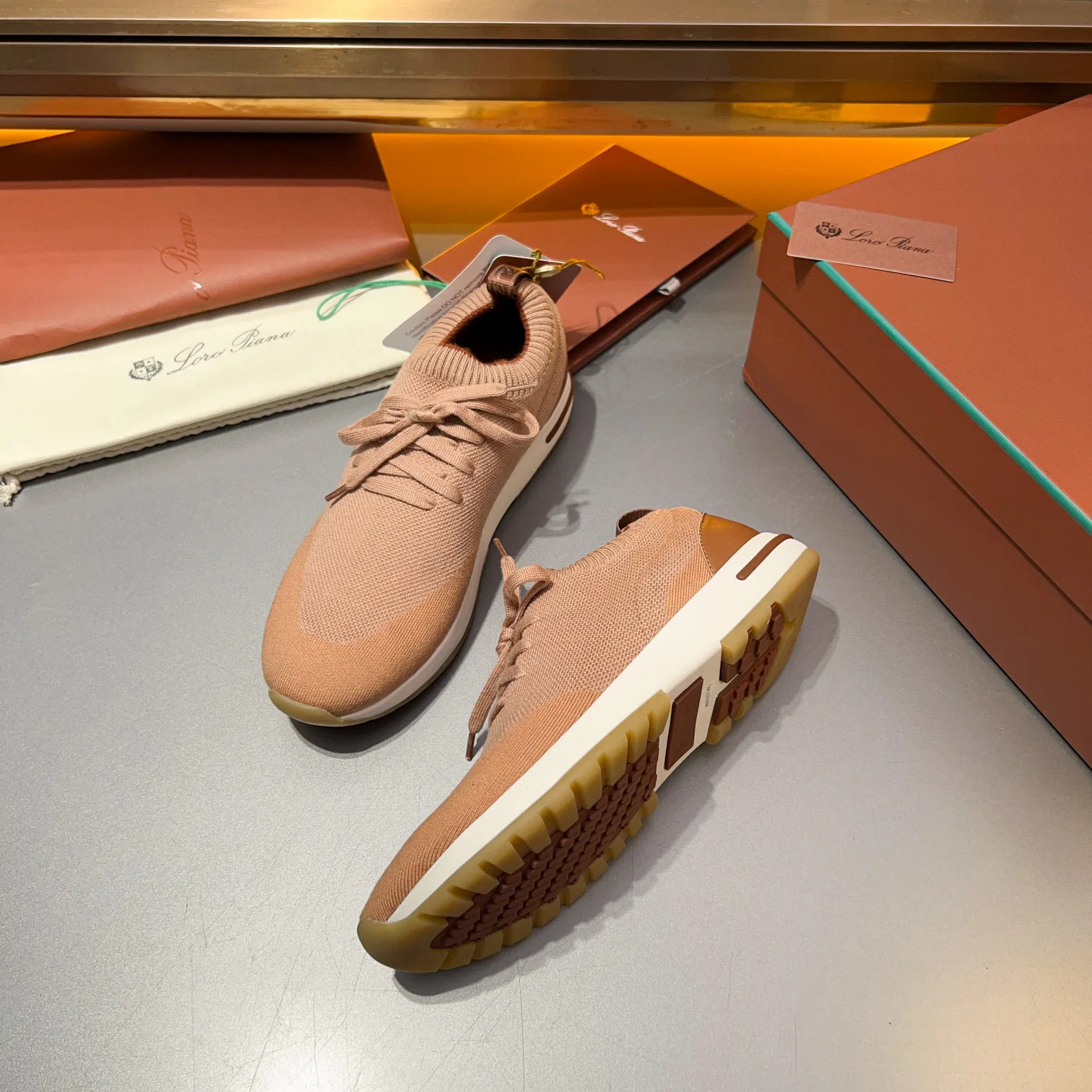 Men's Sneakers LORO PIANA 18250759