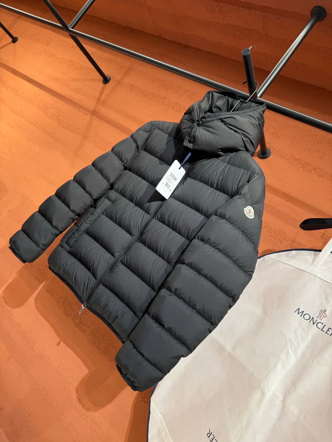 Women's Jackets And Down Jackets MONCLER 18436278