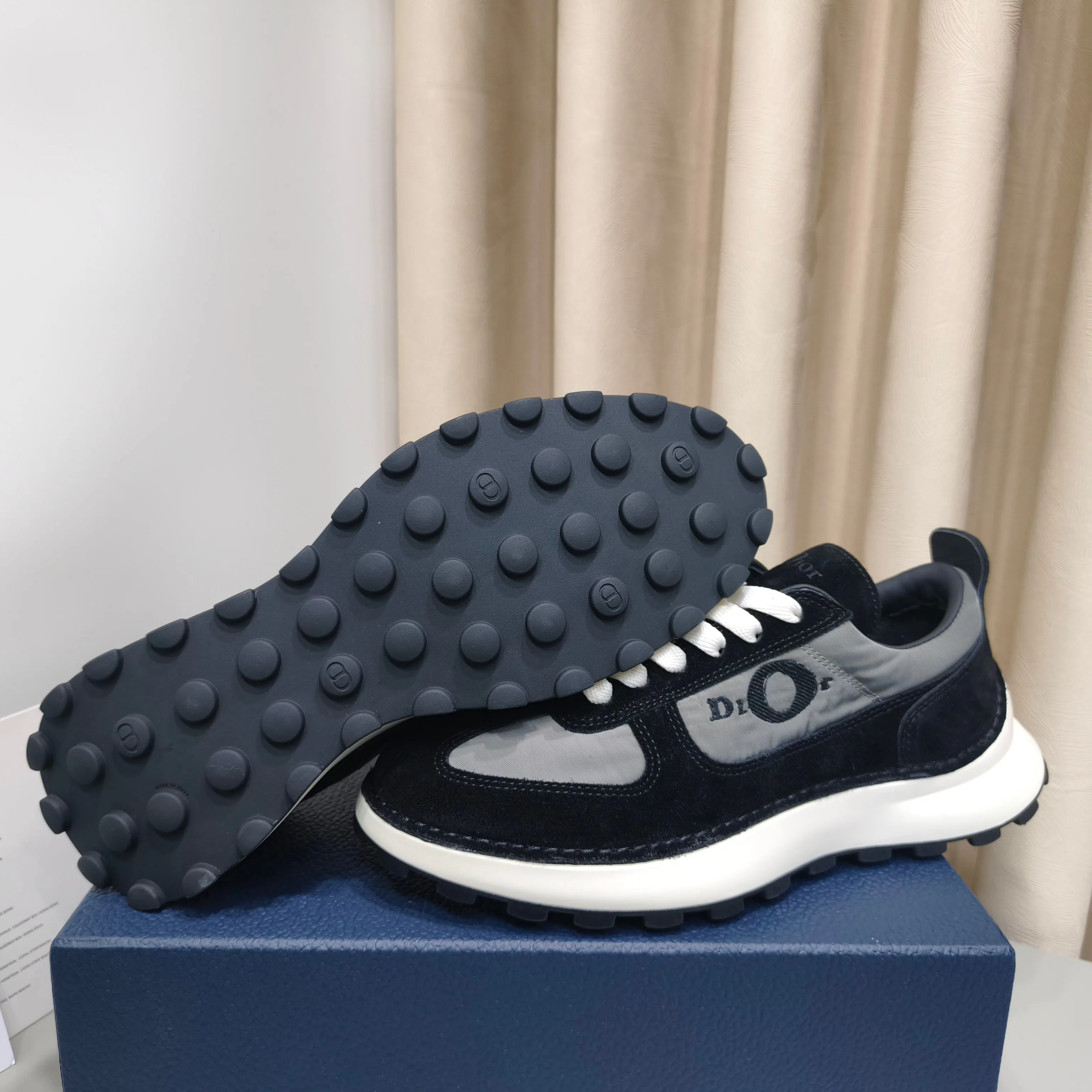 Men's Sneakers CHRISTIAN DIOR 17988953