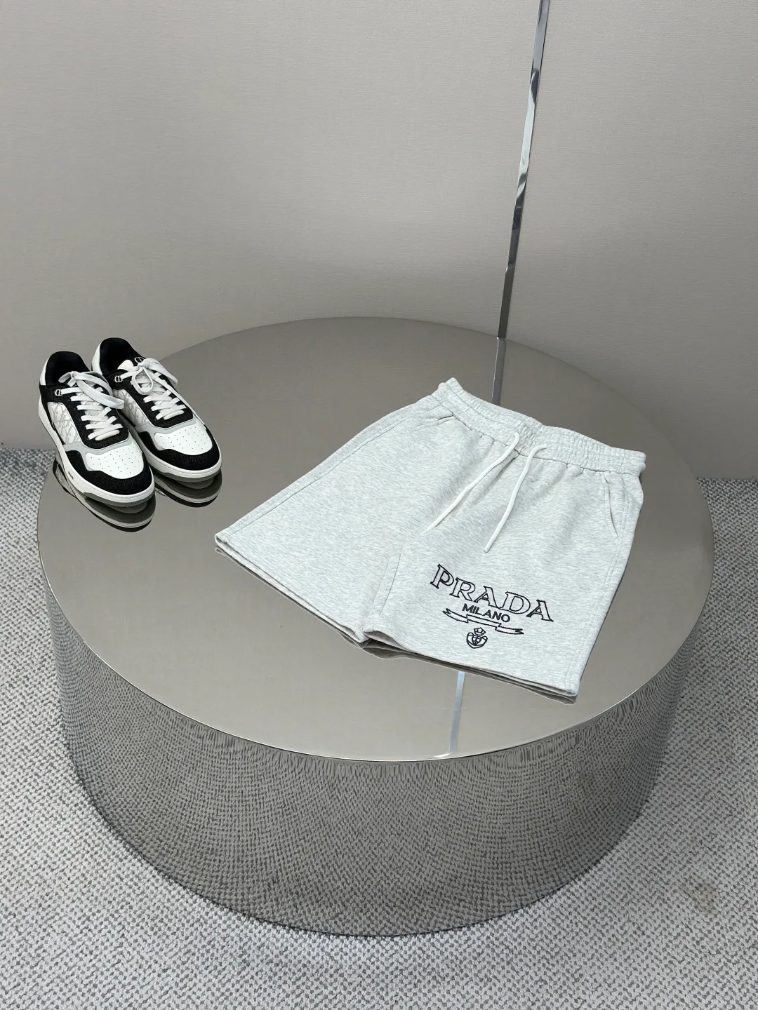 Men's Shorts PRADA 17468337