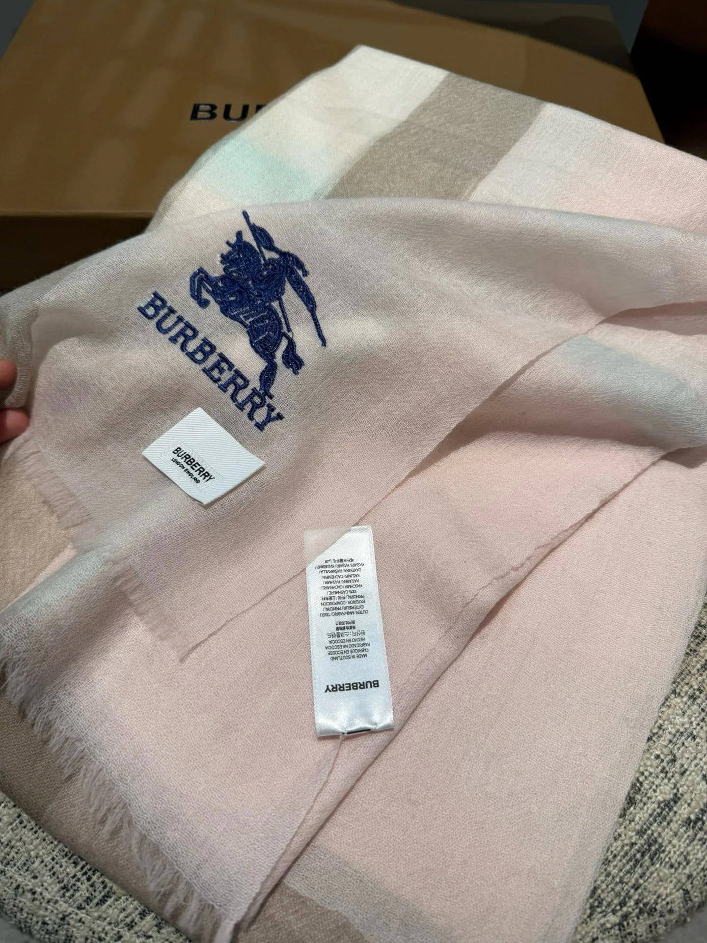Scarves BURBERRY 18222428