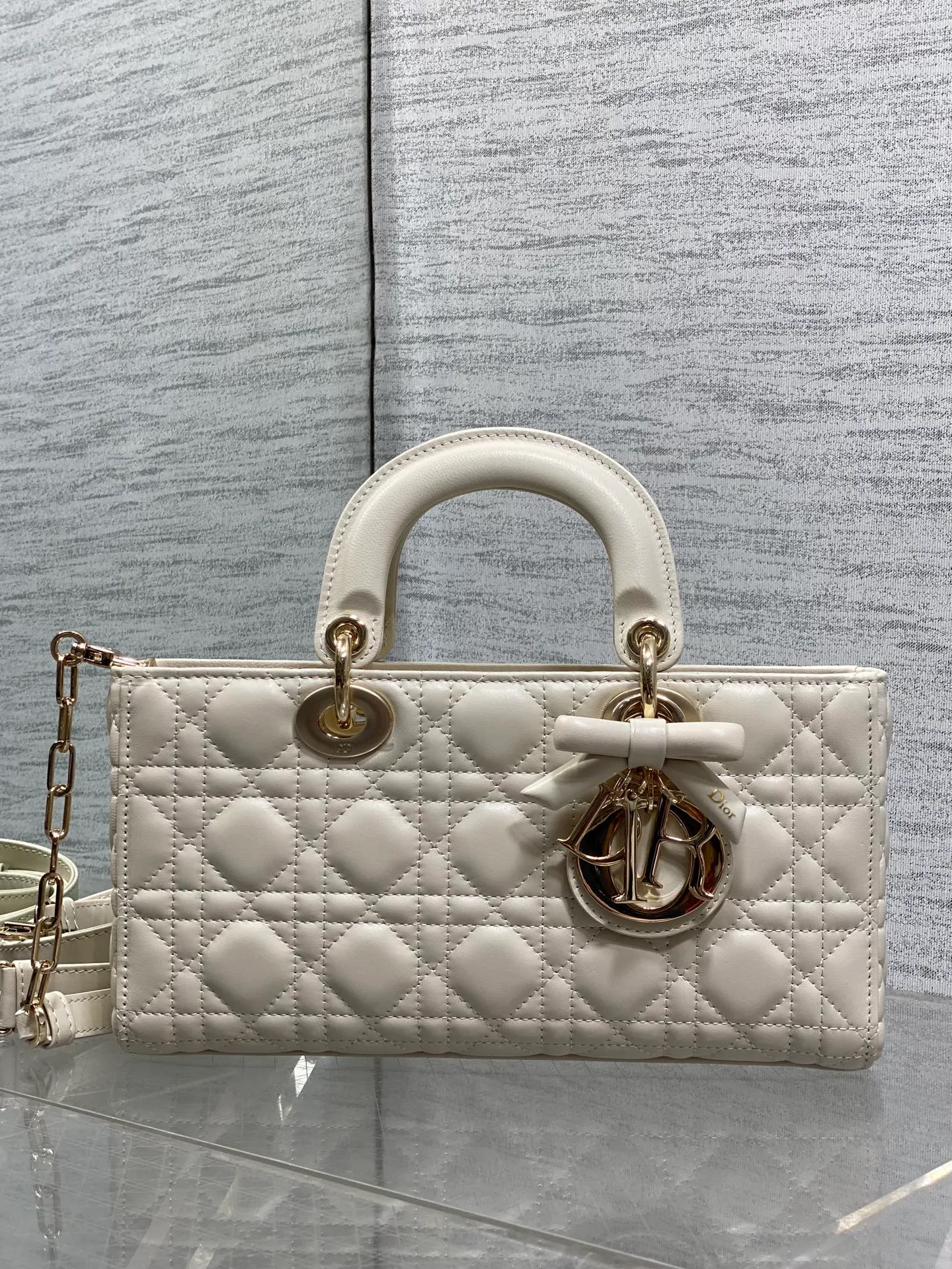 Women's Classic Handbags CHRISTIAN DIOR 18070567