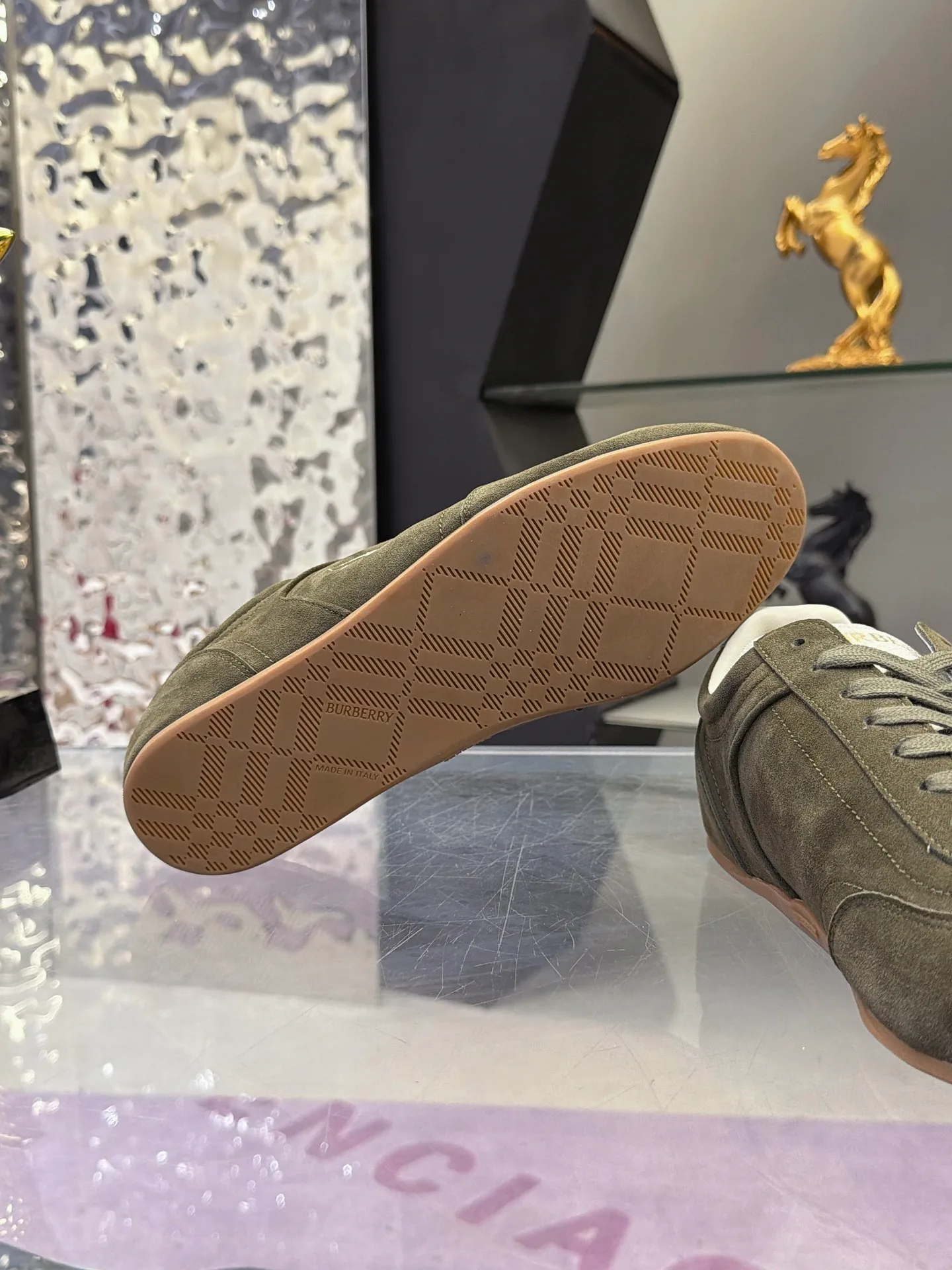 Women's Sneakers BURBERRY 18025575