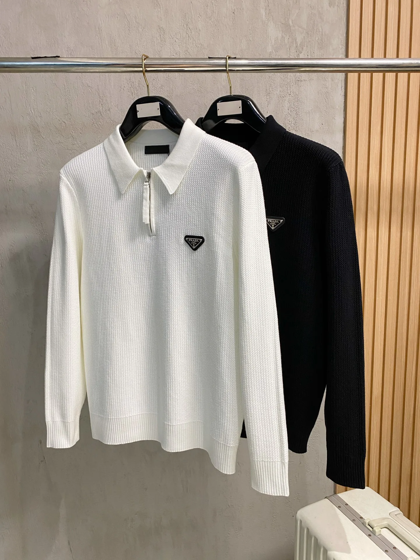 Men's Jumpers And Sweaters PRADA 18098170