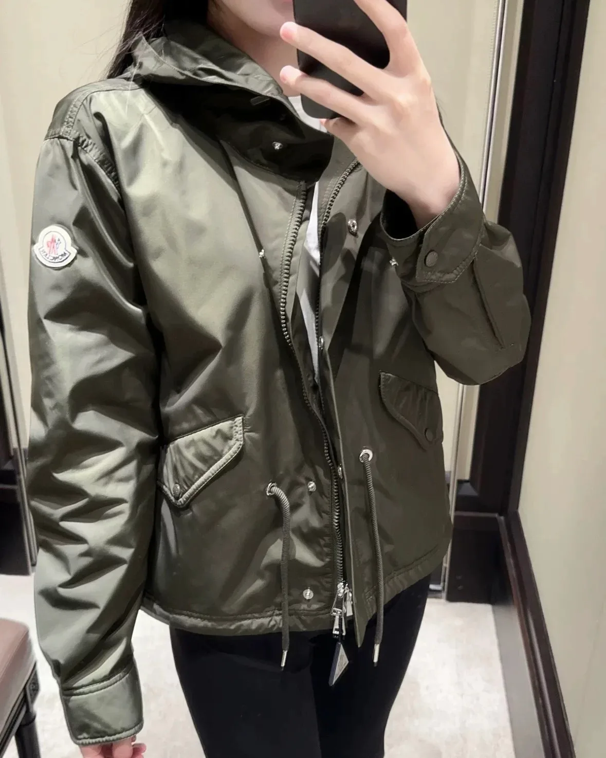 Women's Jackets And Down Jackets MONCLER 17288128