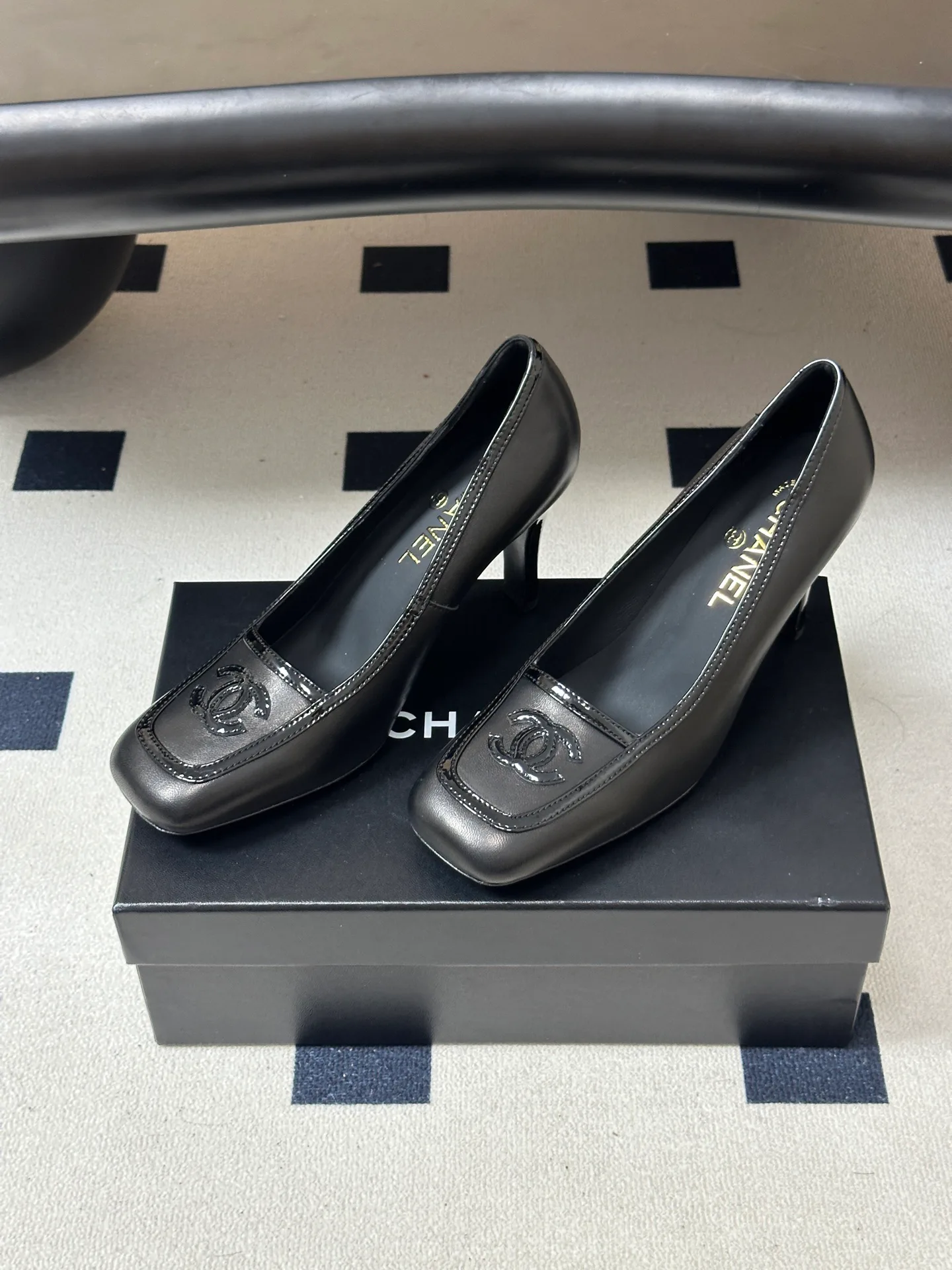 Women's Heels CHANEL 18041912
