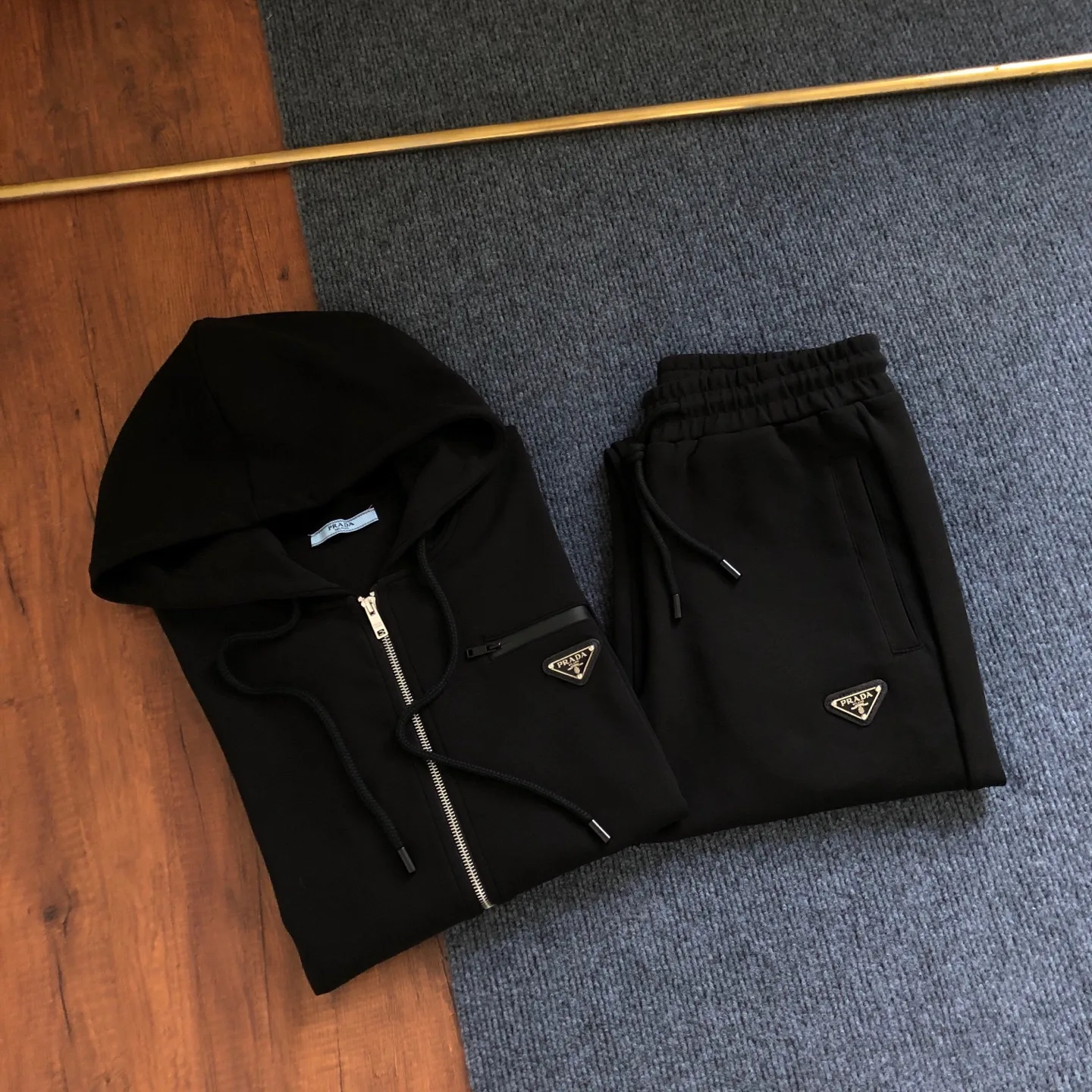 Men's Trousers PRADA 18189703
