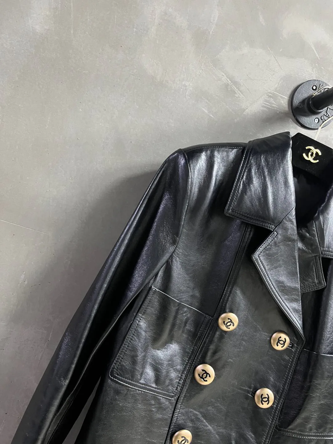 Women's Leather Jackets And Sheepskin Coats CHANEL 18172742