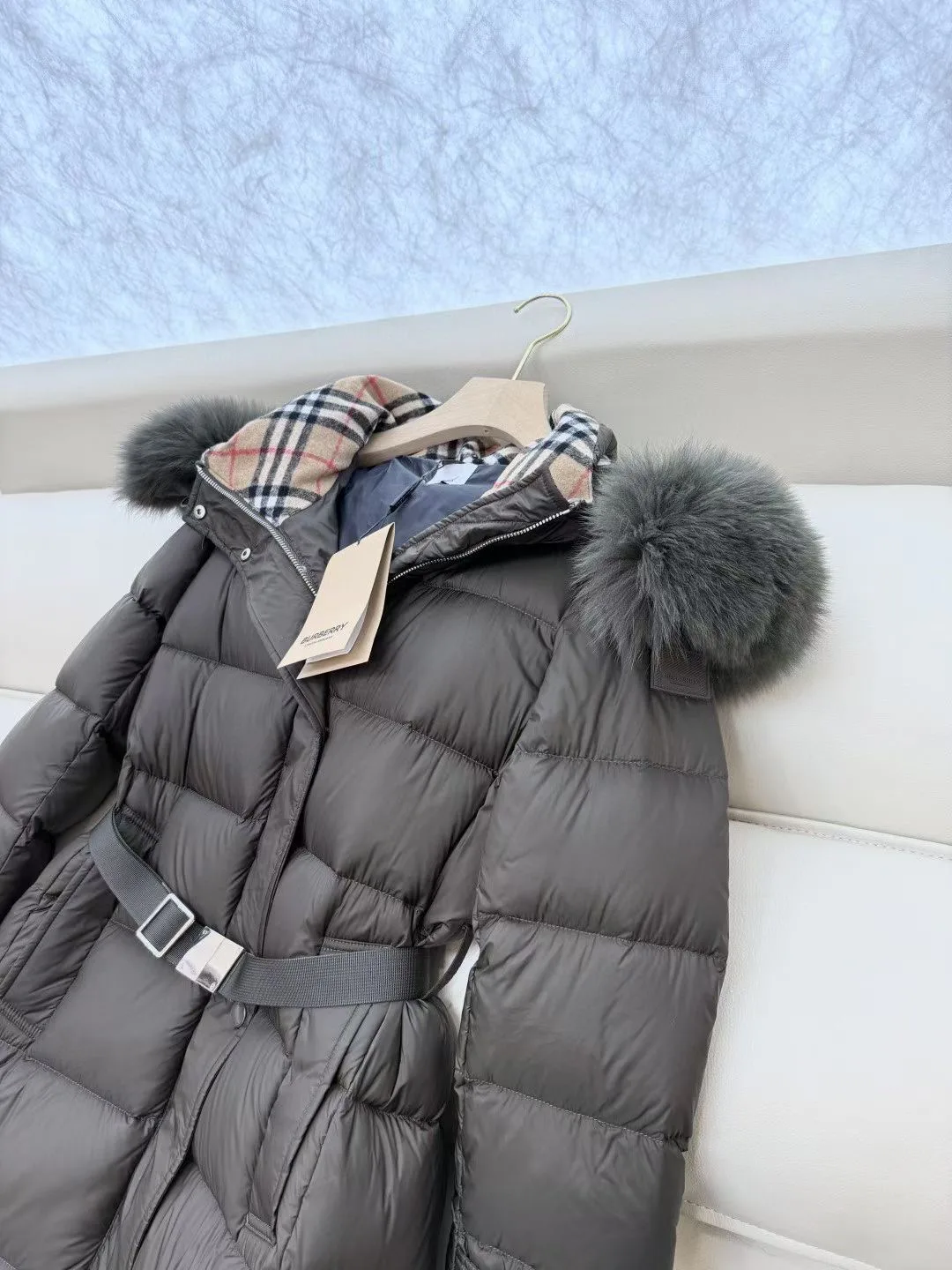 Women's Jackets And Down Jackets BURBERRY 18169335