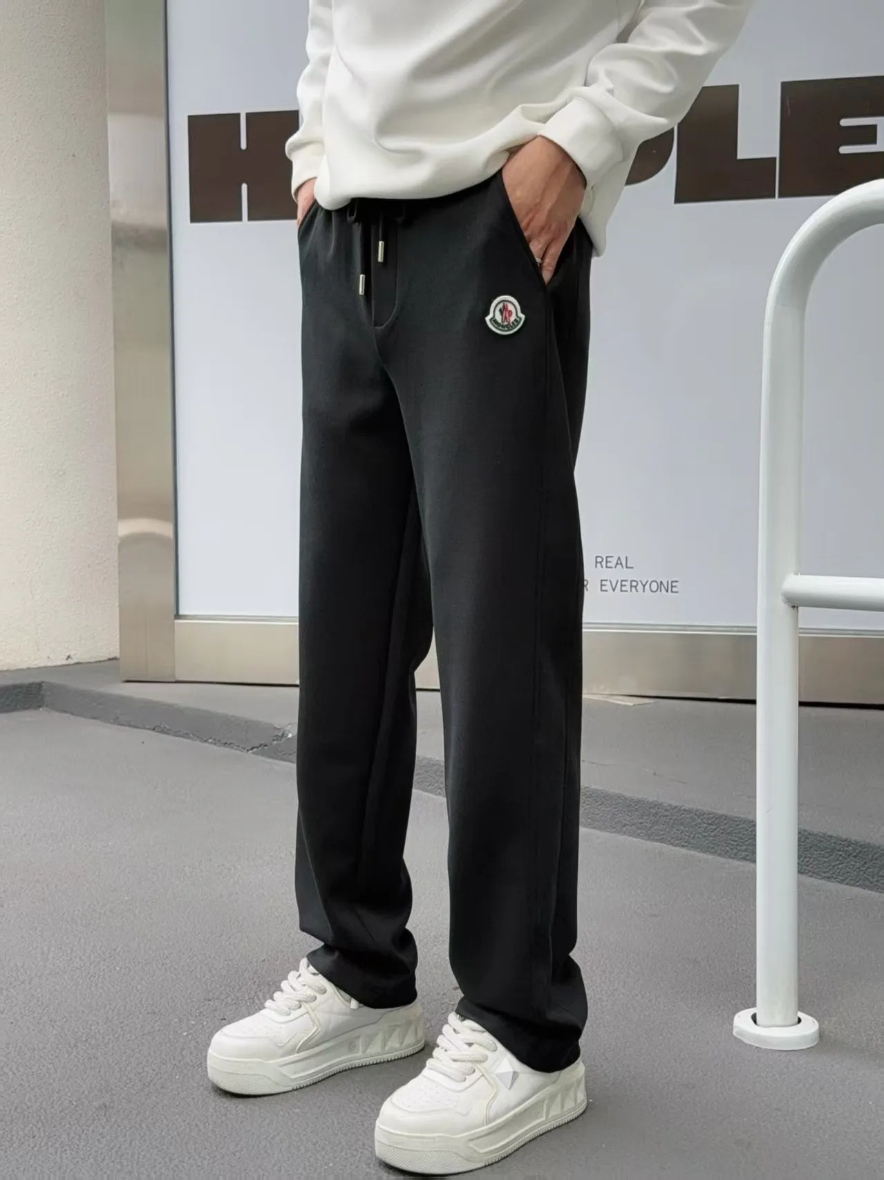 Women's Trousers MONCLER 17882717