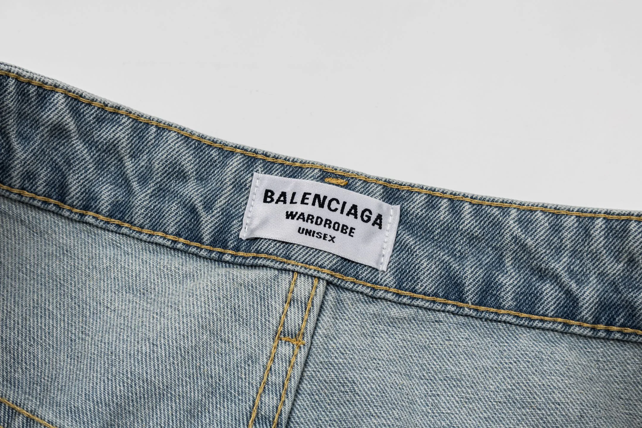 Women's Jeans BALENCIAGA 16984047