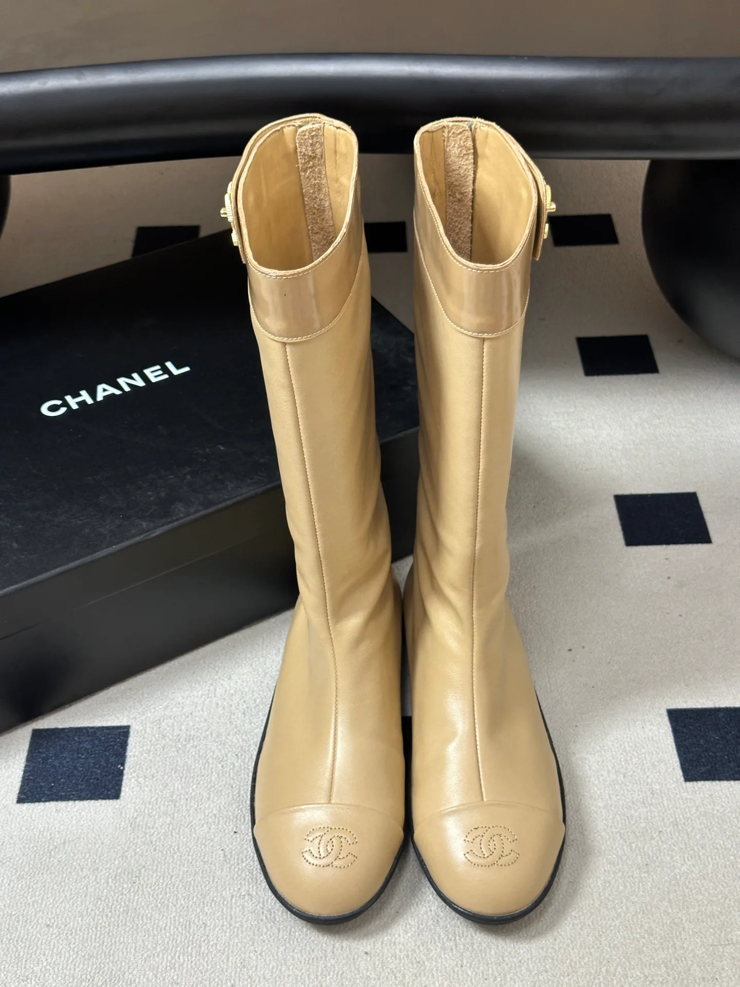Women's Boots CHANEL 18543436