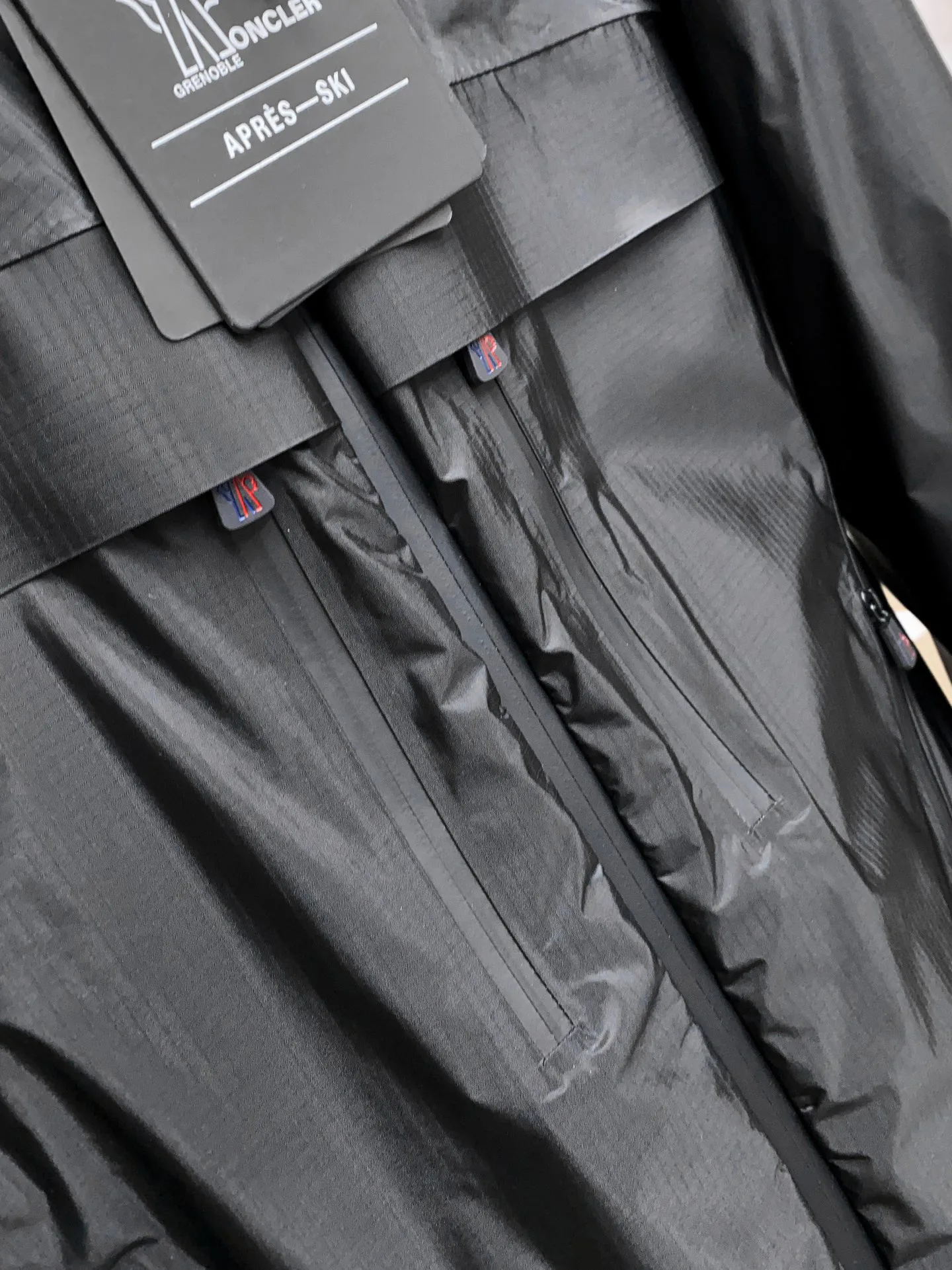Куртки И Пуховики Мужские Moncler 18596747