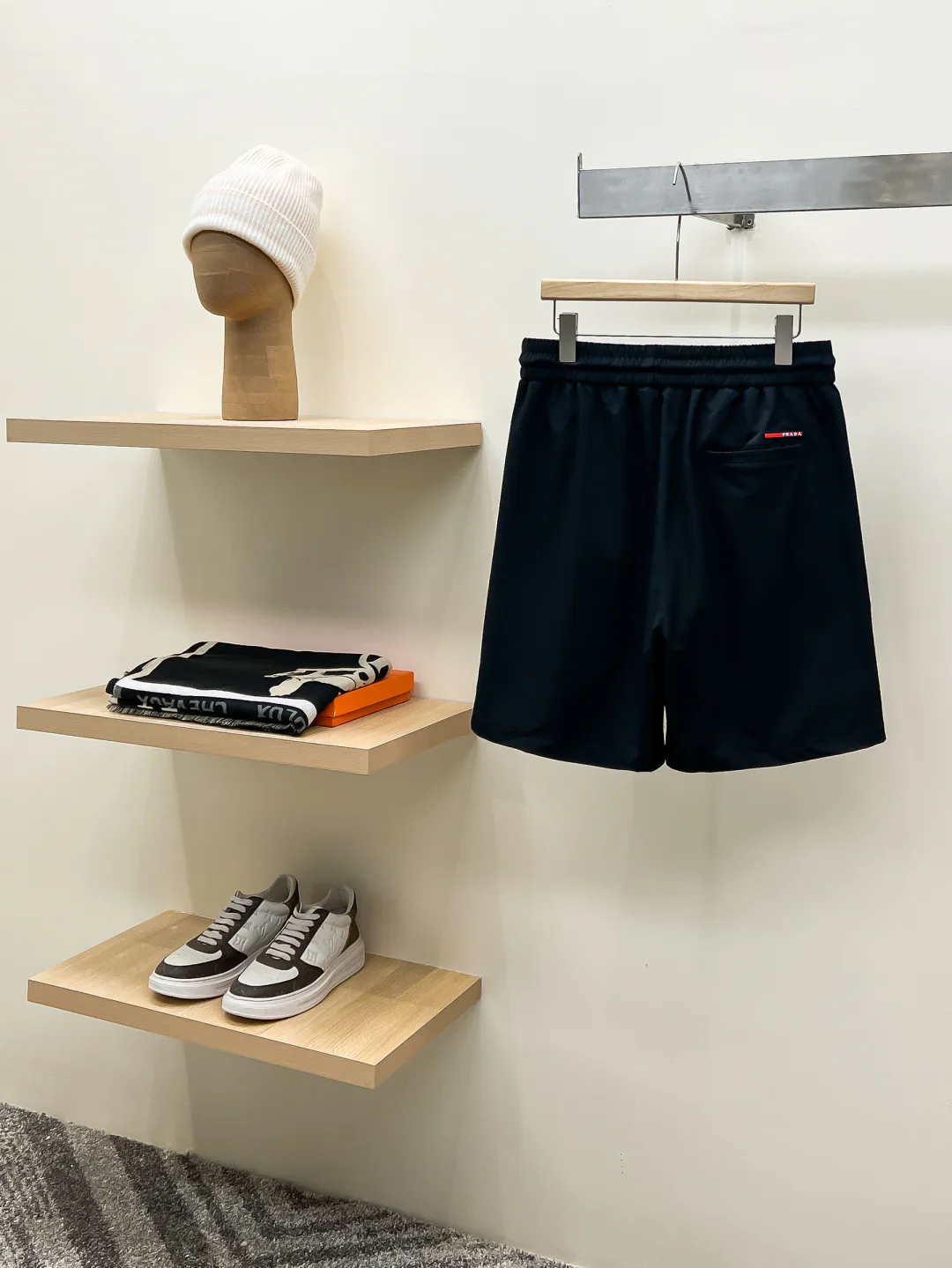 Men's Shorts PRADA 18499239