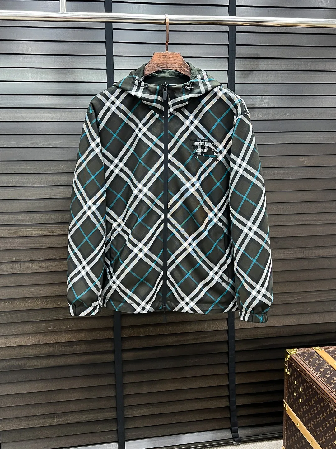 Men's Jackets And Down Jackets BURBERRY 18555531