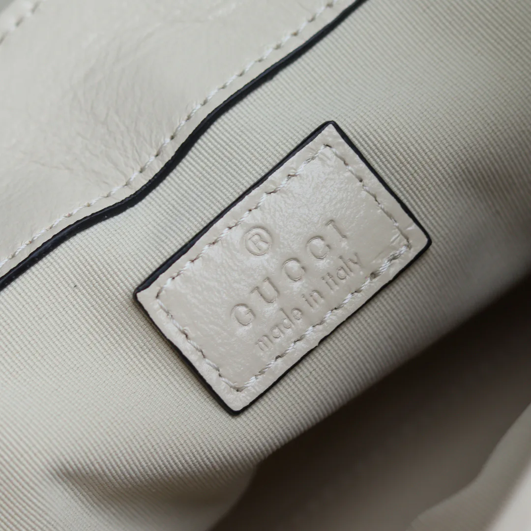 Women's Classic Handbags GUCCI 17947364