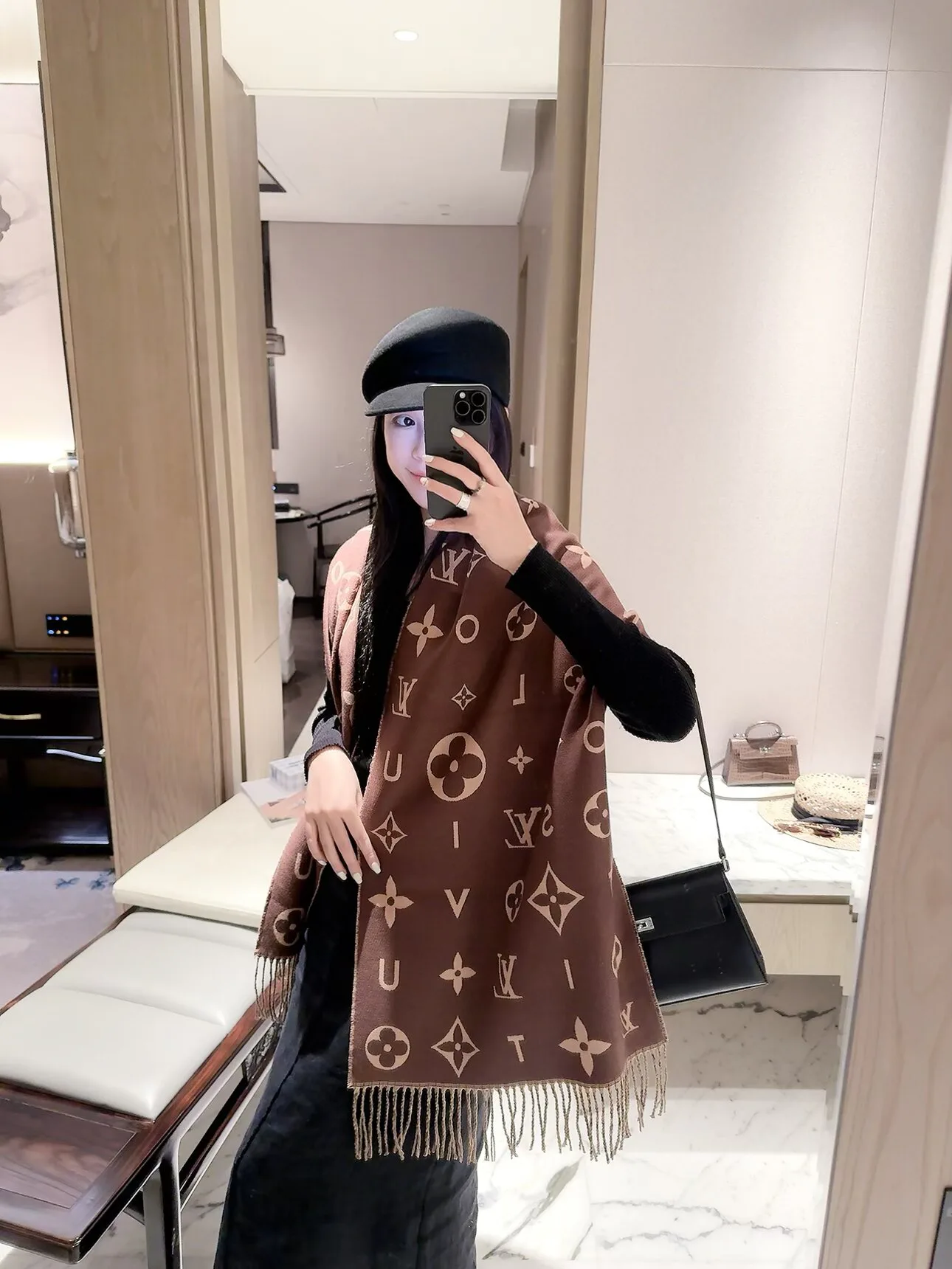 Scarves LOUIS VUITTON 18377562