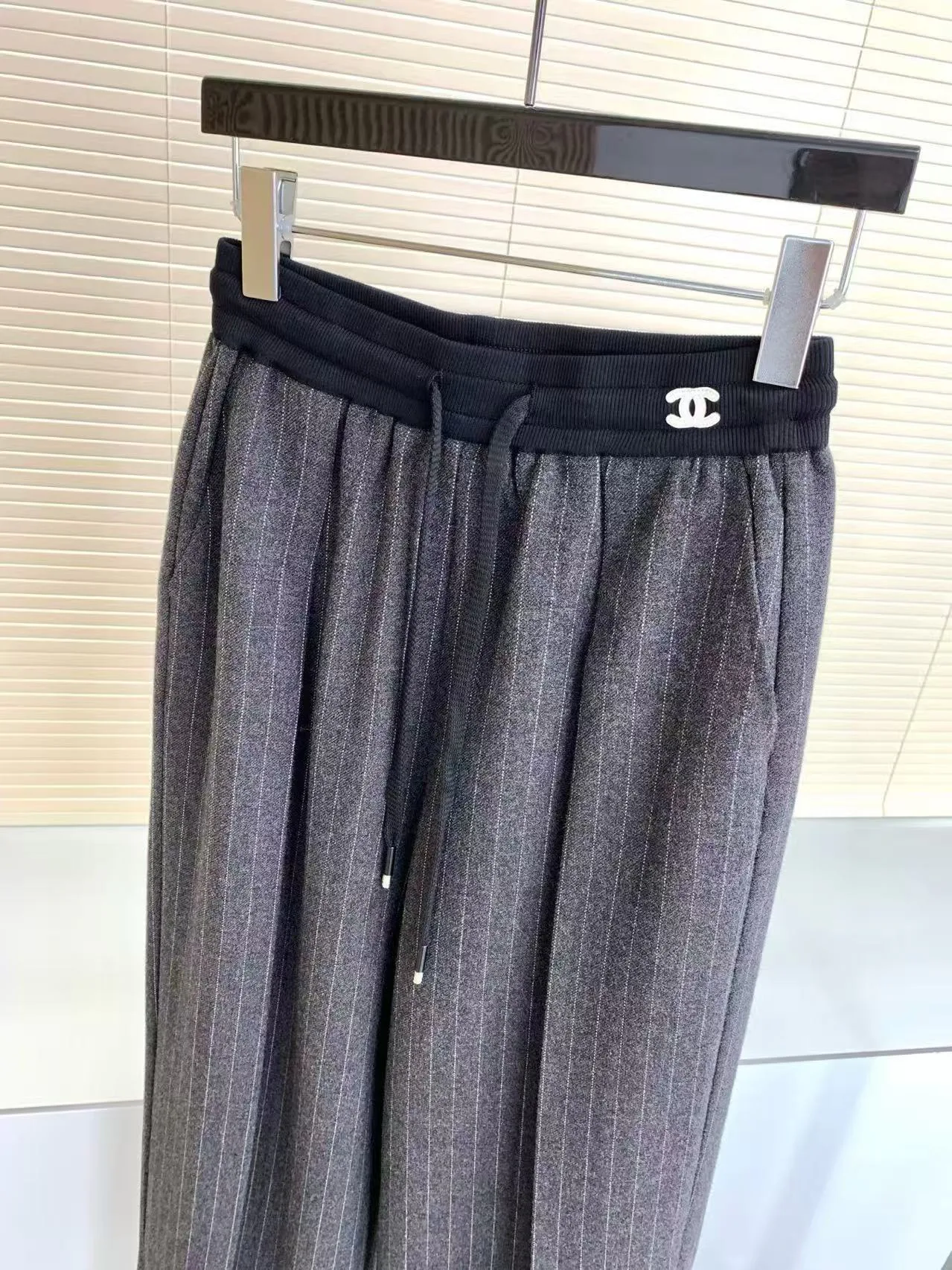 Women's Trousers CHANEL 18426601