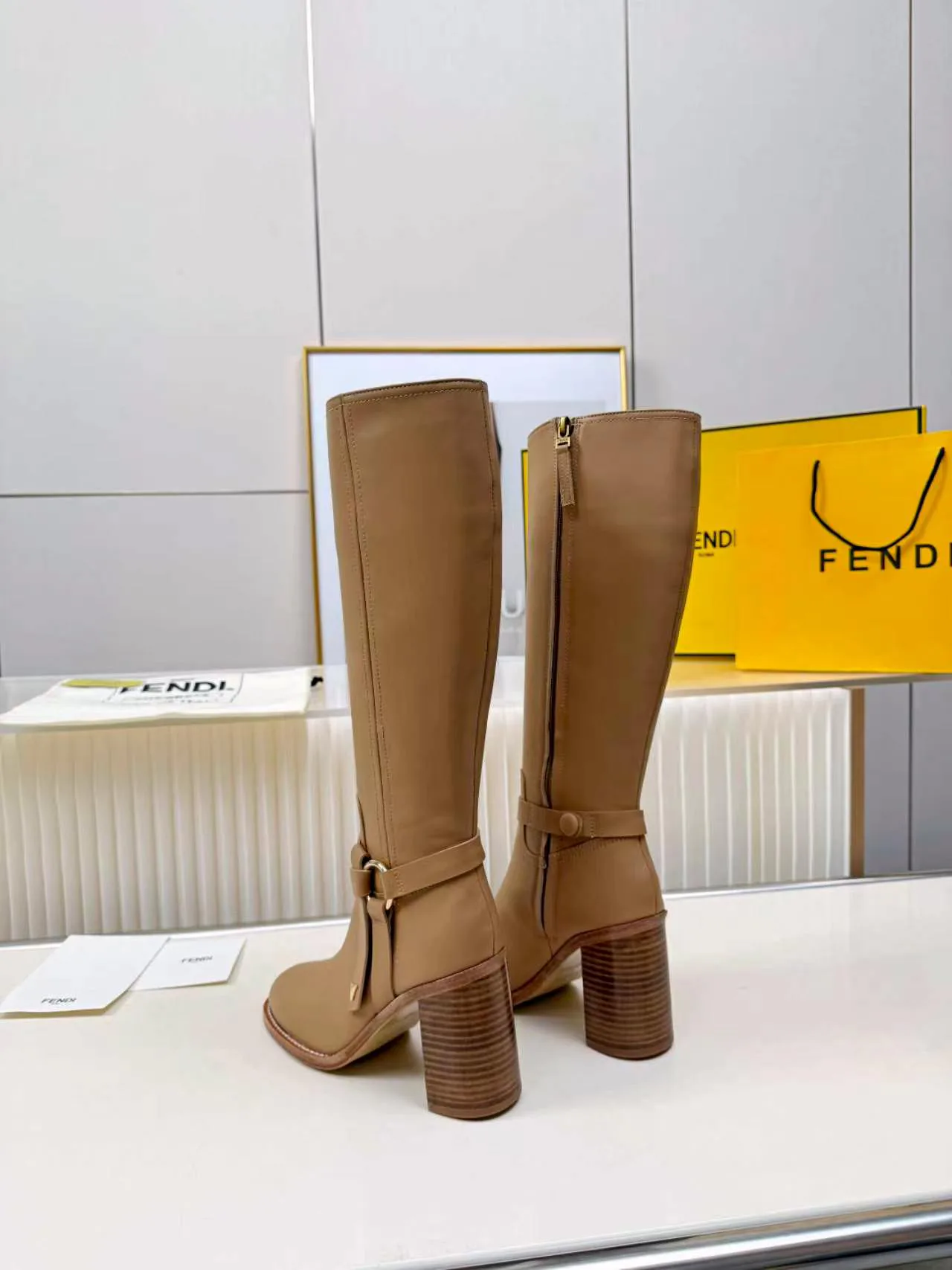 Women's Boots FENDI 17869518