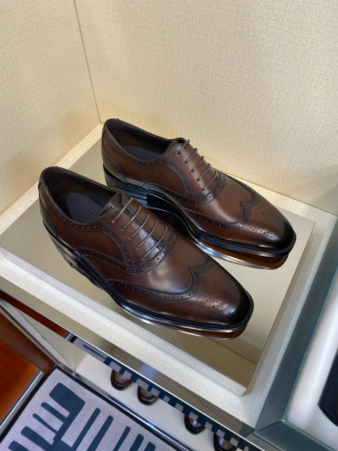 Men's Loafers And Dress Shoes BERLUTI 17972042