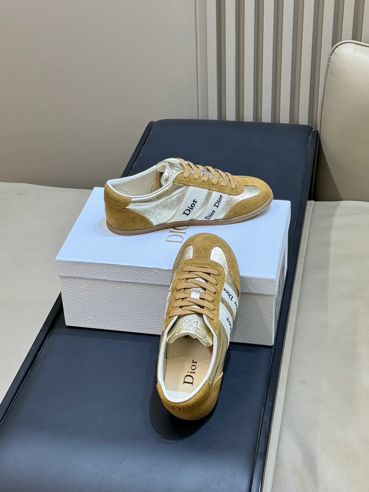 Women's Sneakers CHRISTIAN DIOR 18073066