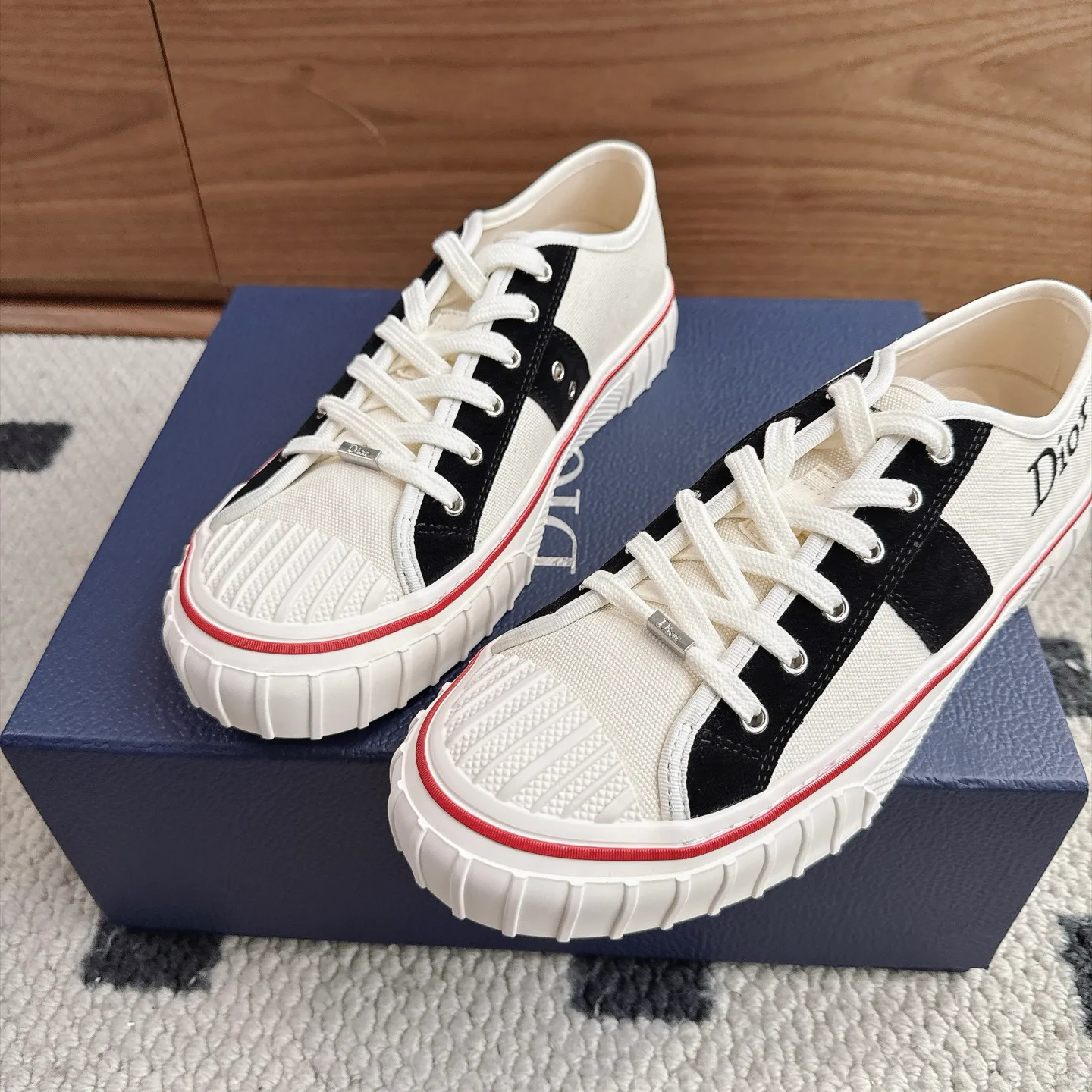 Women's Sneakers CHRISTIAN DIOR 18025796