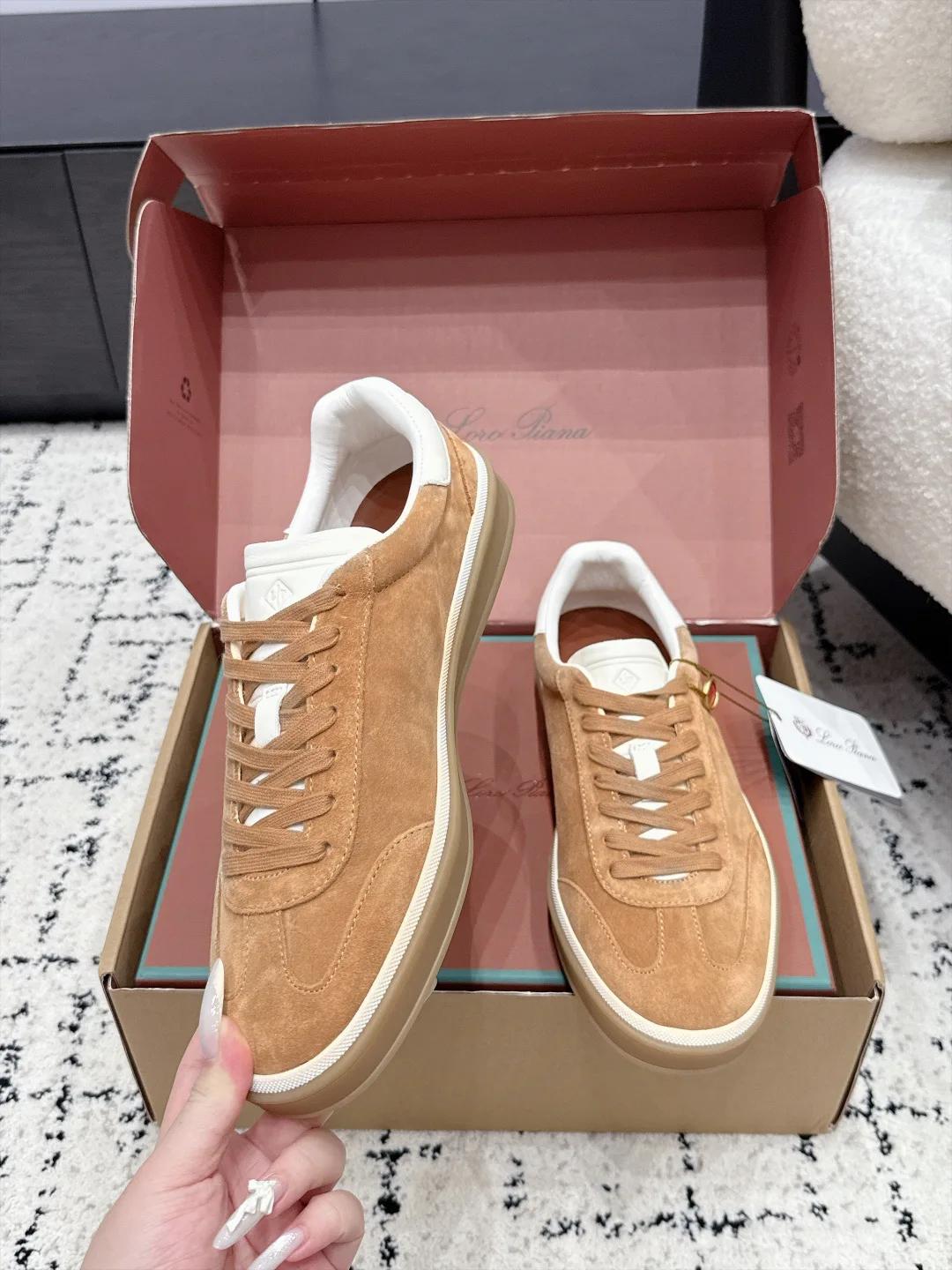 Women's Sneakers LORO PIANA 18133300