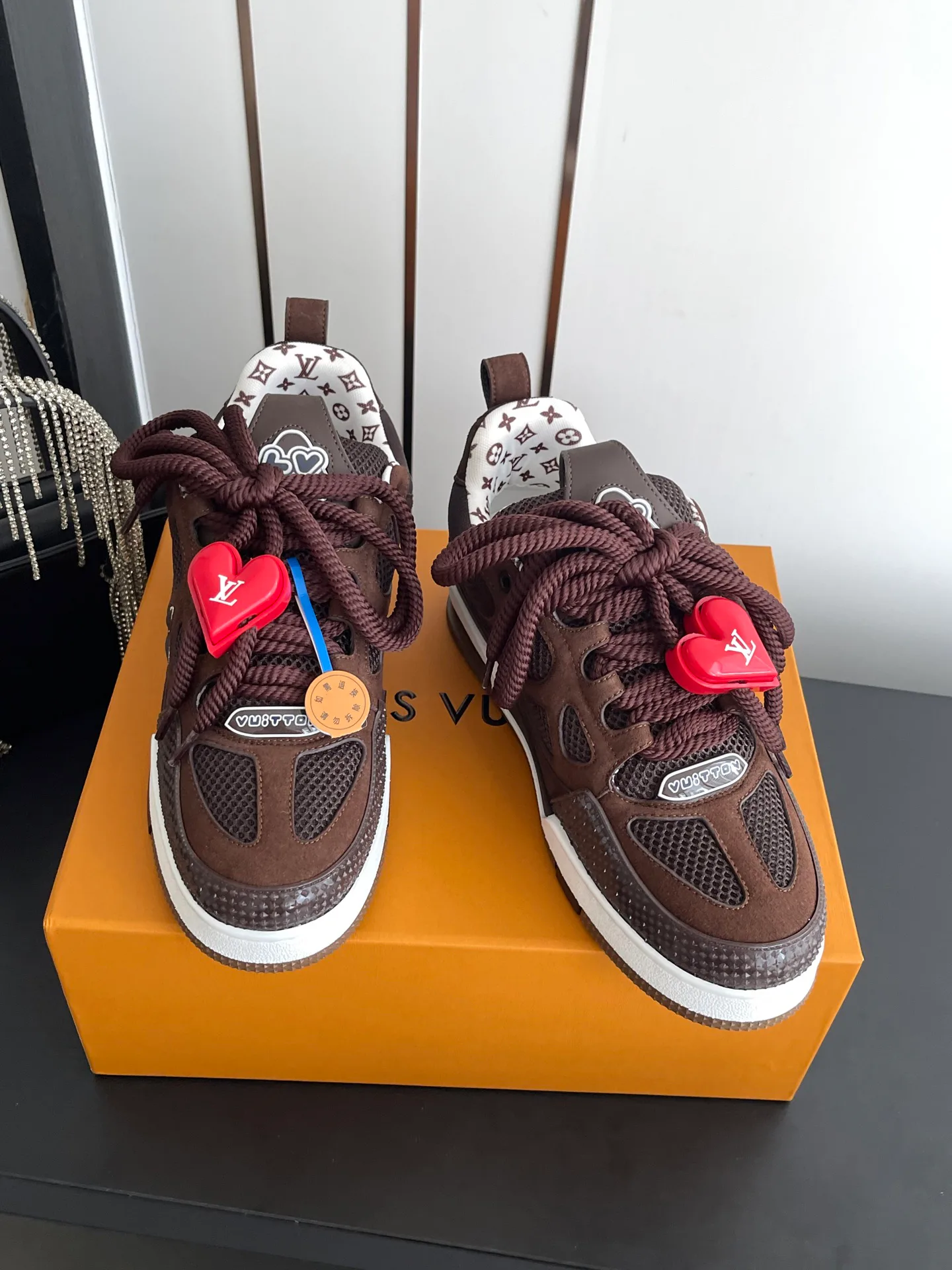 Women's Sneakers LOUIS VUITTON 17554387