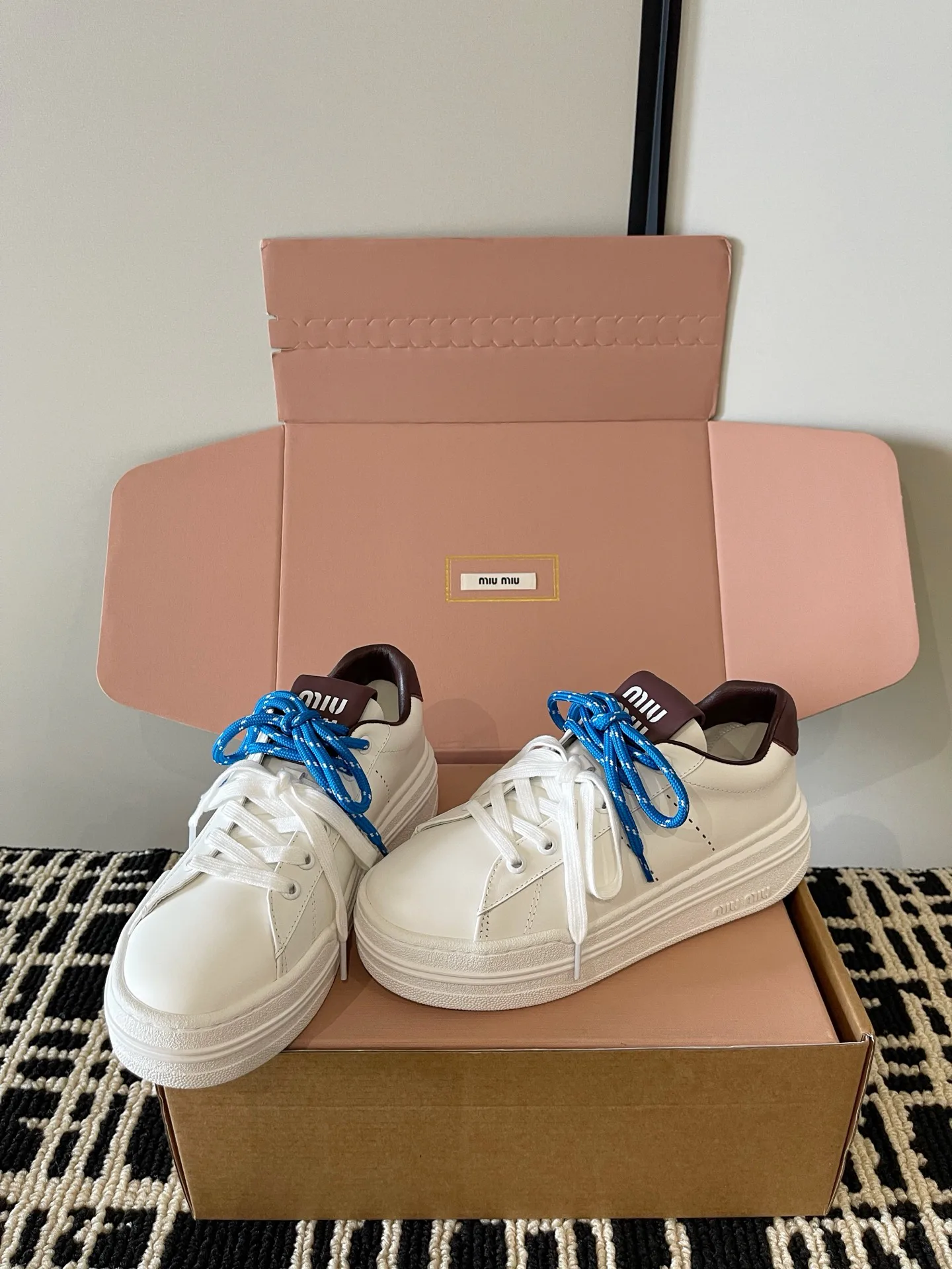 Women's Sneakers MIU MIU 18234991