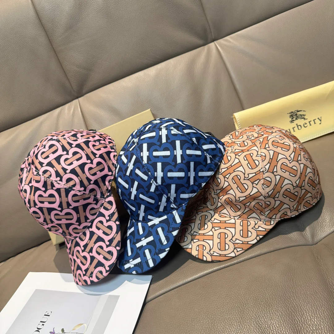 Hats BURBERRY 17515209