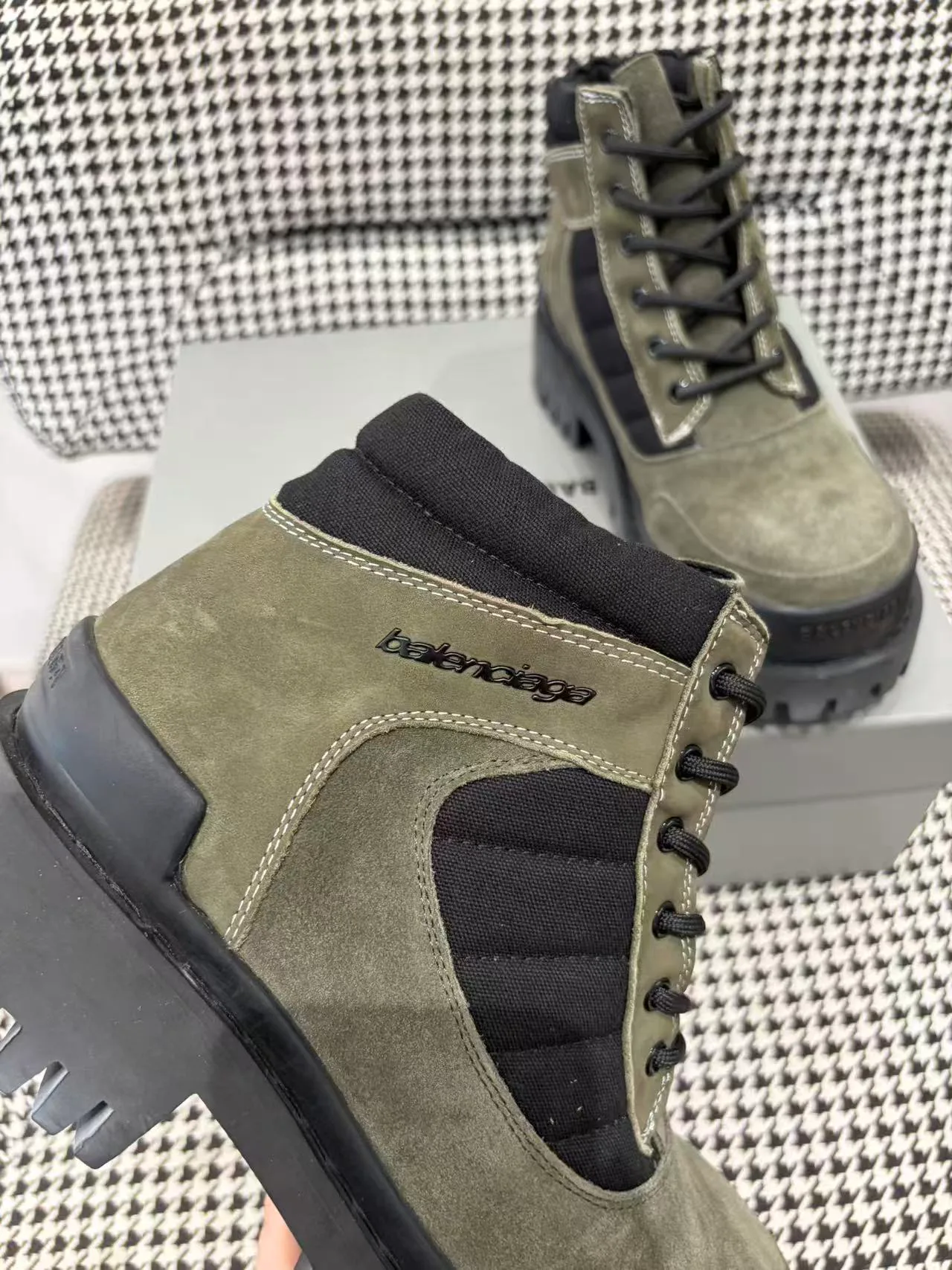 Men's Ankle Boots BALENCIAGA 17954901
